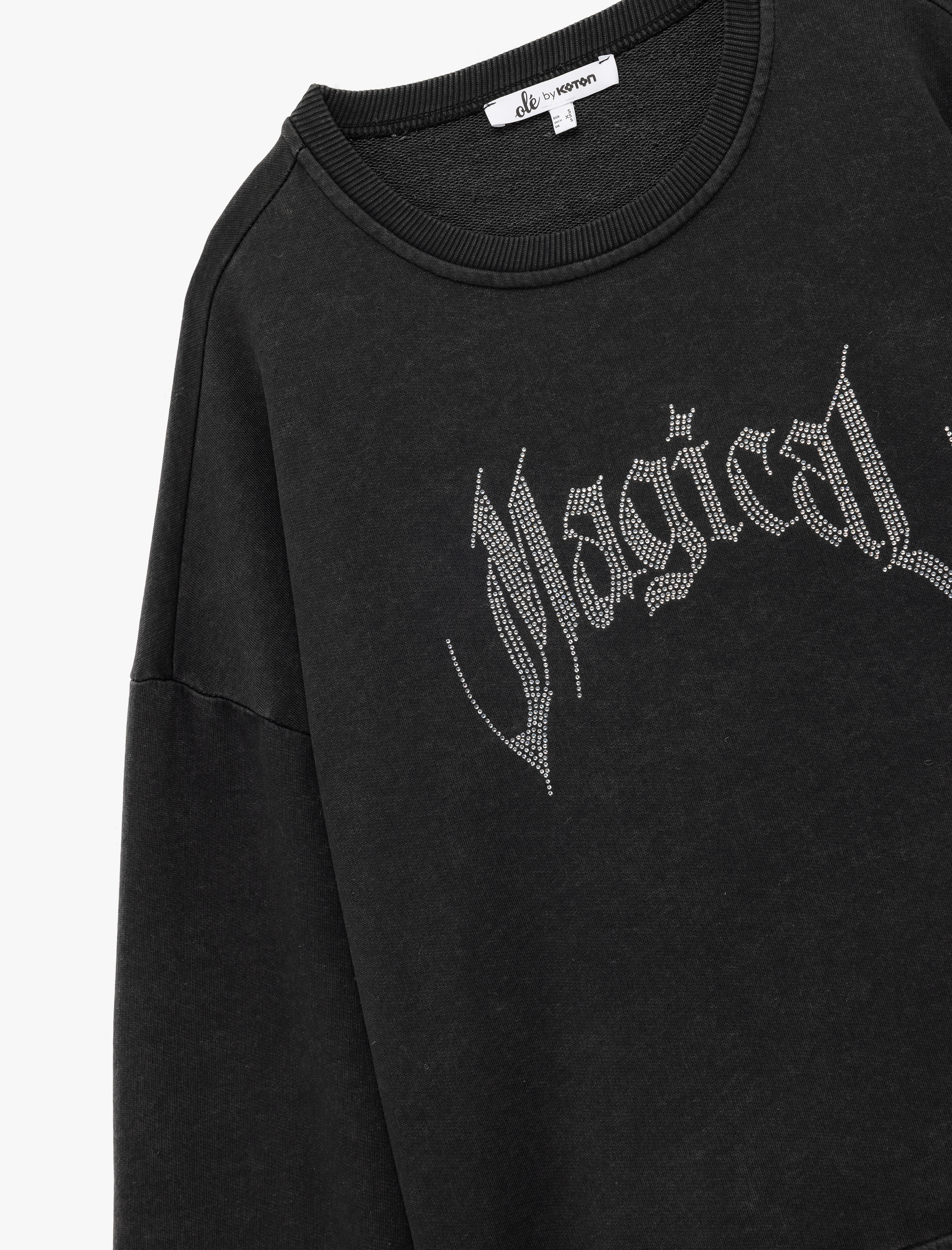   Şardonlu Uzun Kollu Bisiklet Yaka Taşlı Baskılı Oversize Sweatshirt