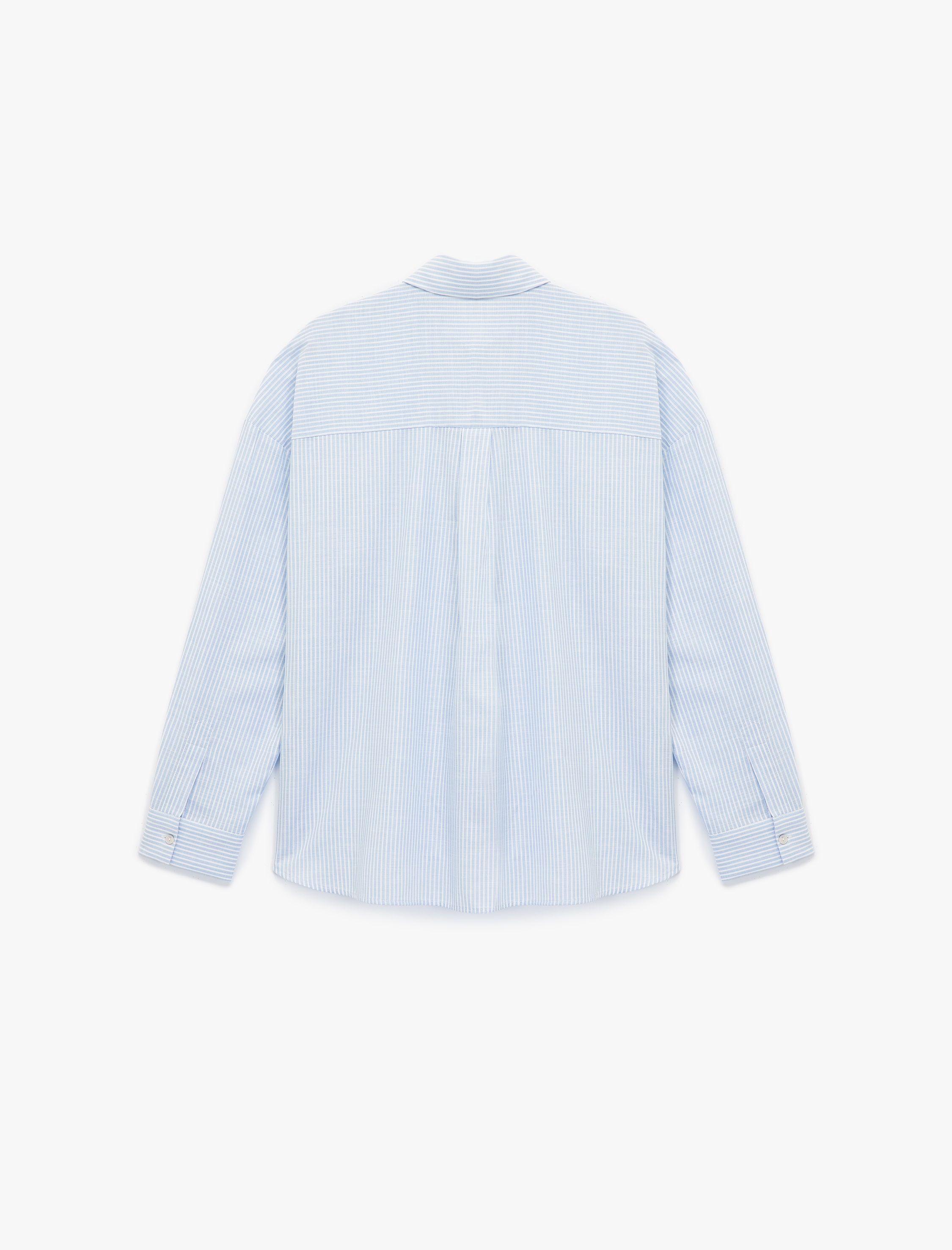   Pamuklu Tek Cep Detaylı Uzun Kollu Klasik Yaka Oversize Gömlek