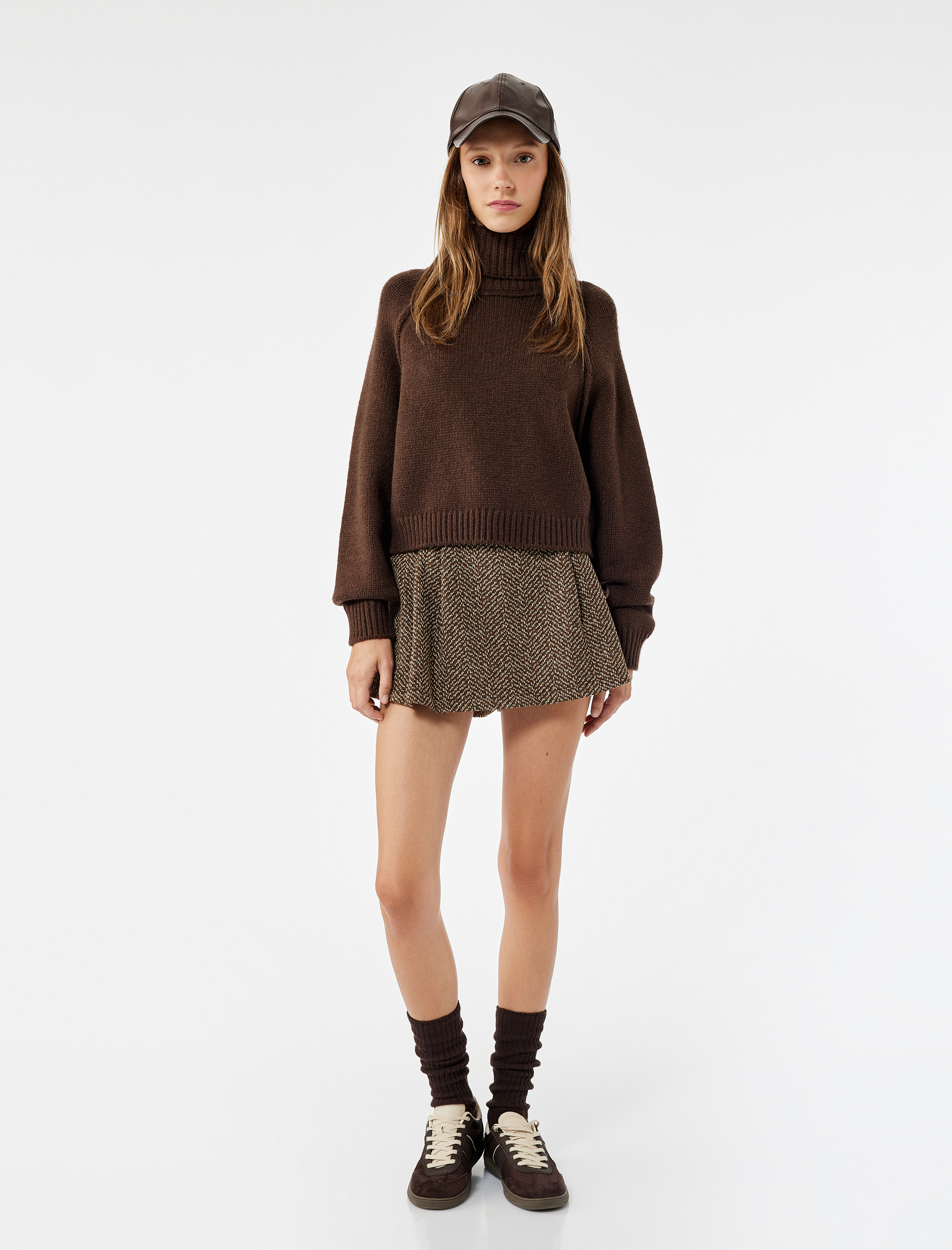   Uzun Kollu Dikiş Detaylı Balıkçı Yaka Triko Kazak