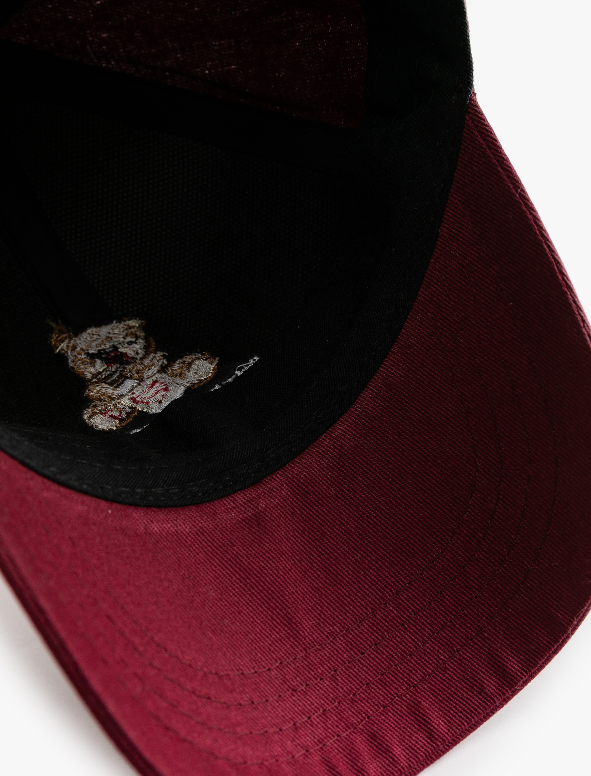  Kadın Ayıcık İşlemeli Pamuklu Kep Şapka