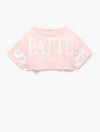Kısa Kollu Omzu Açık Baskılı Oversize Crop Tişört