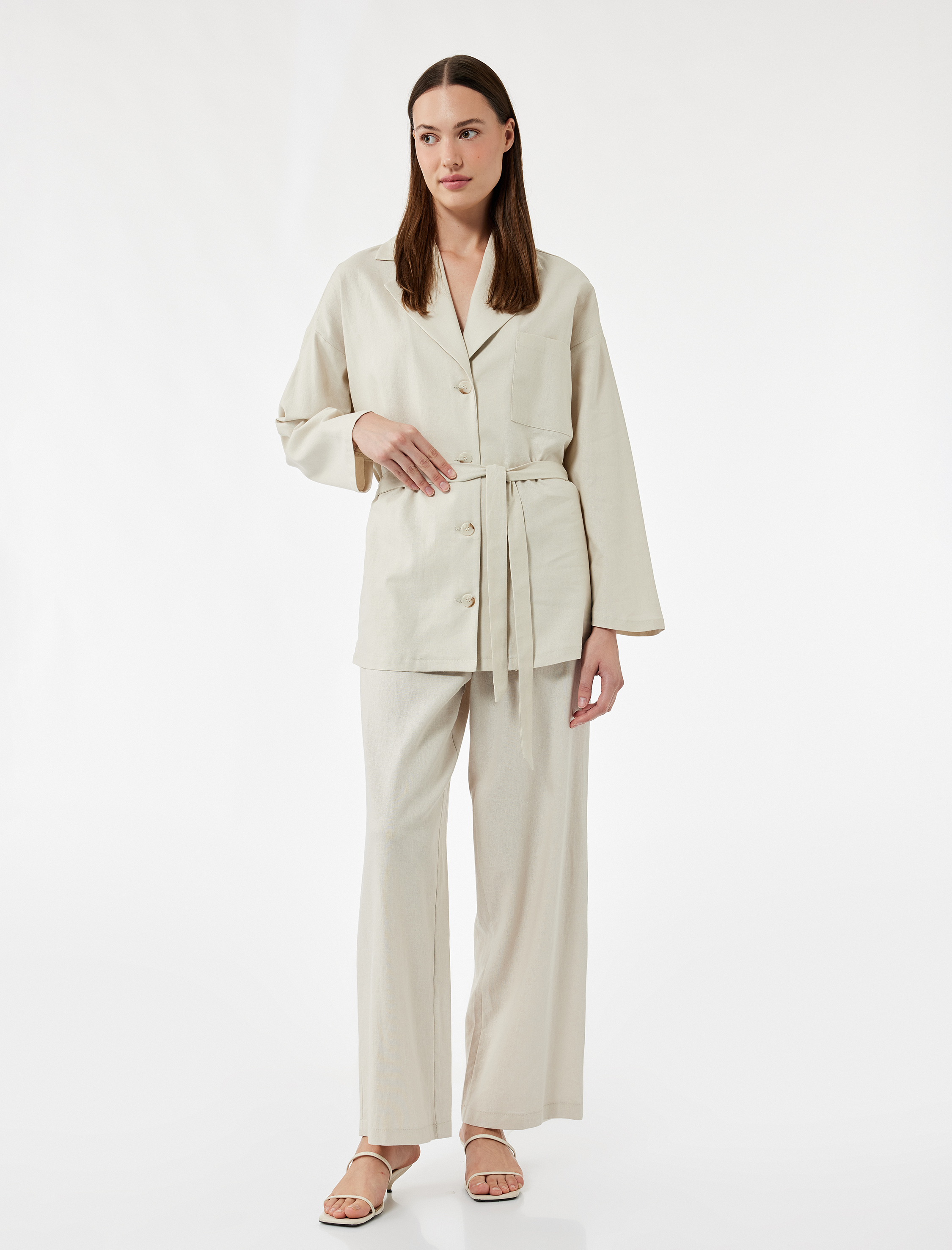   Uzun Kollu Düğmeli Kemerli Cep Detaylı Keten Oversize Ceket