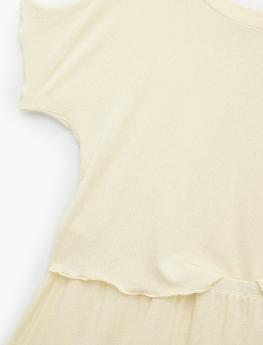   Rahat Kalıp Kısa Kollu Bisiklet Yaka Beli Lastikli Şort Modal Örme Pijama Takımı