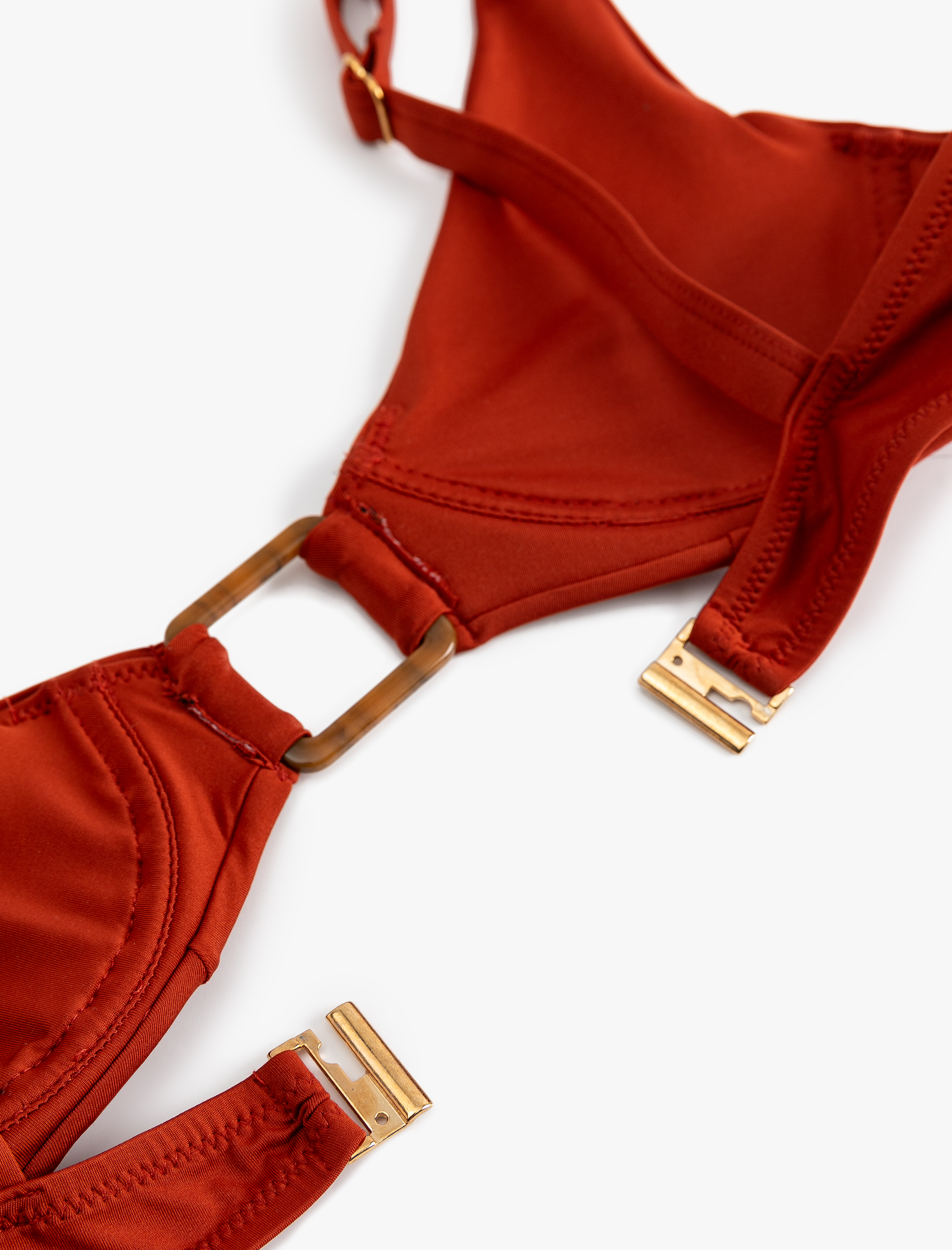   Aksesuar Detaylı Bikini Üstü