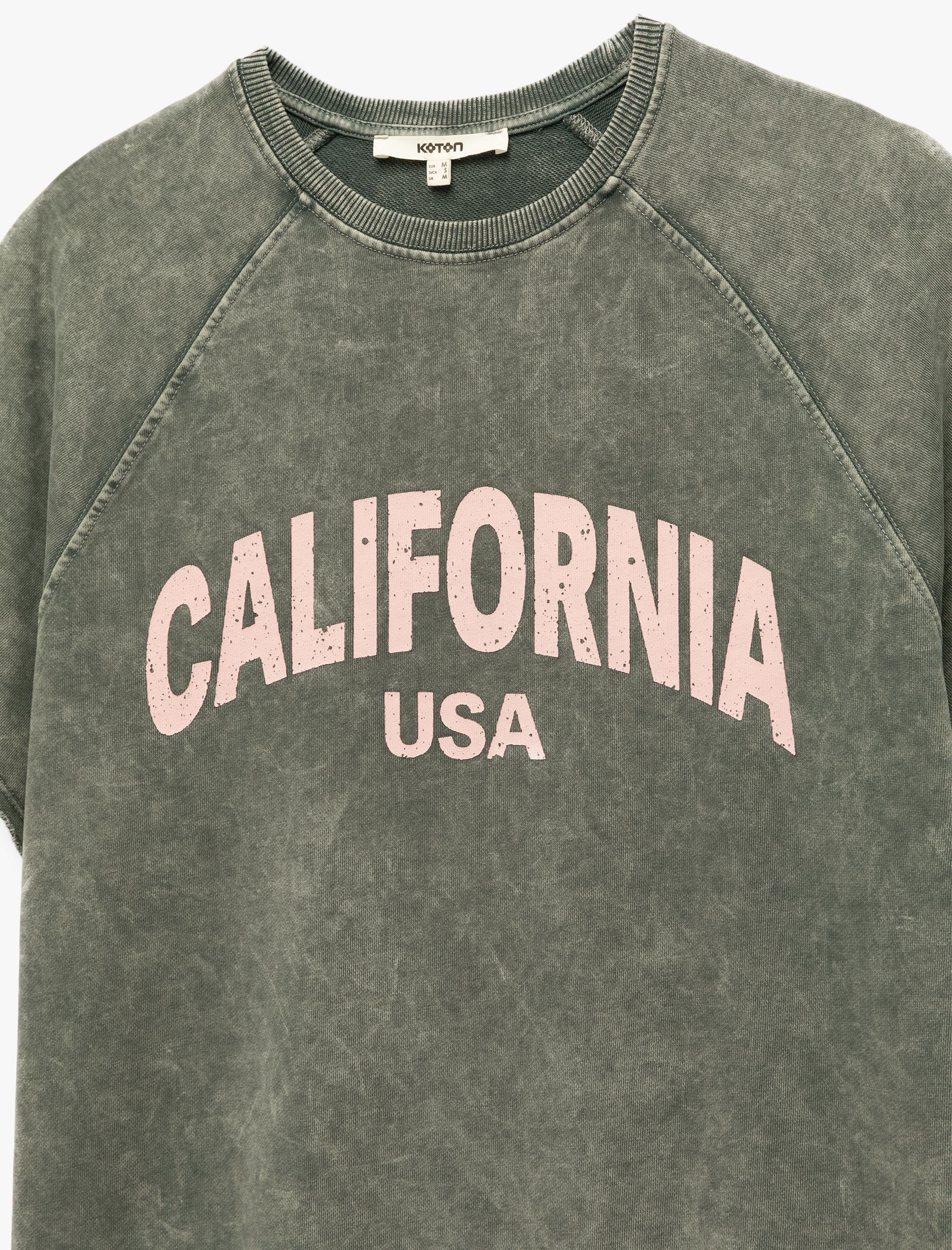   Pamuklu Soluk Efektli Kısa Kollu Bisiklet Yaka Baskılı Oversize Tişört