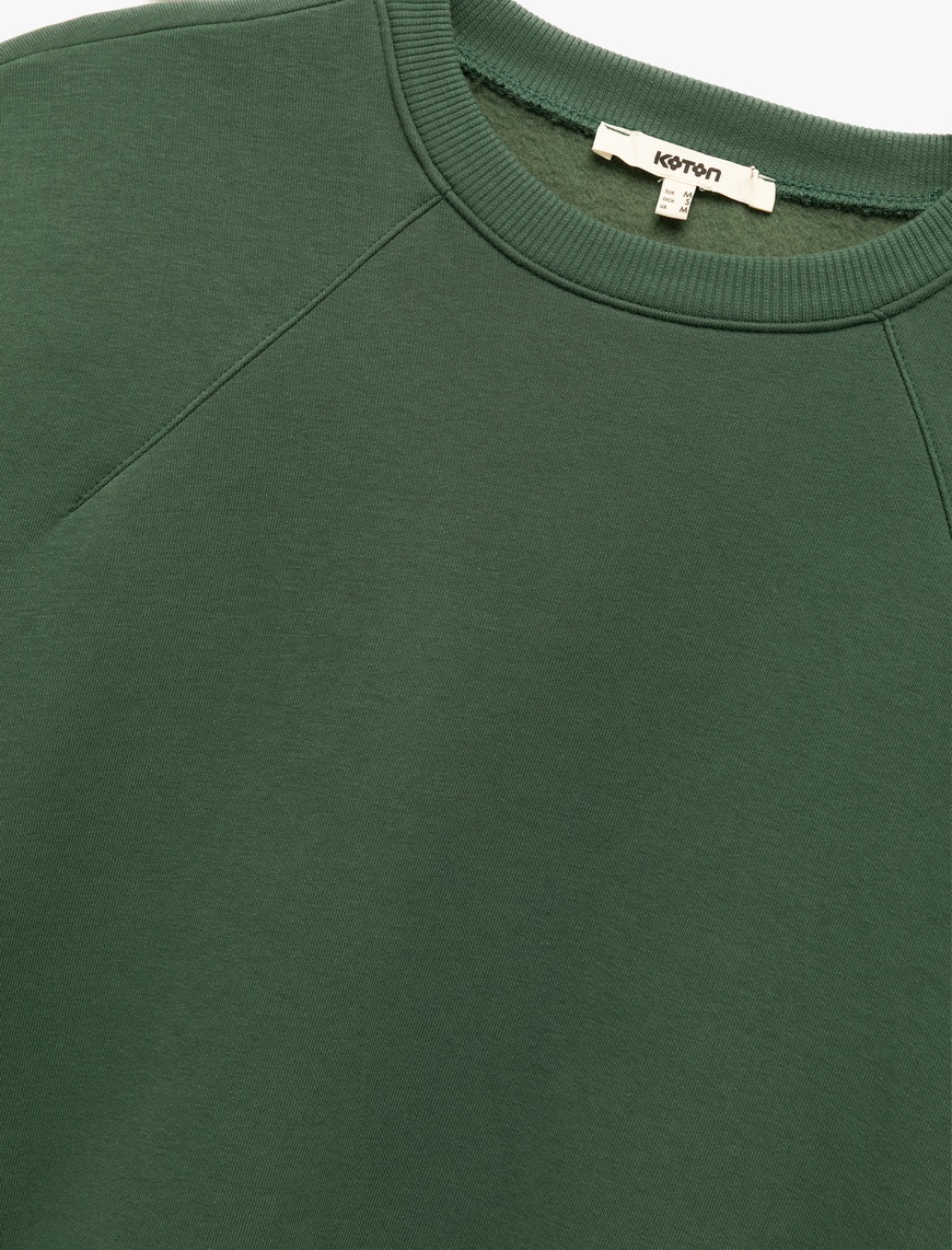   Regular Fit Üç İplik Uzun Kollu Bisiklet Yaka Basic Sweatshirt