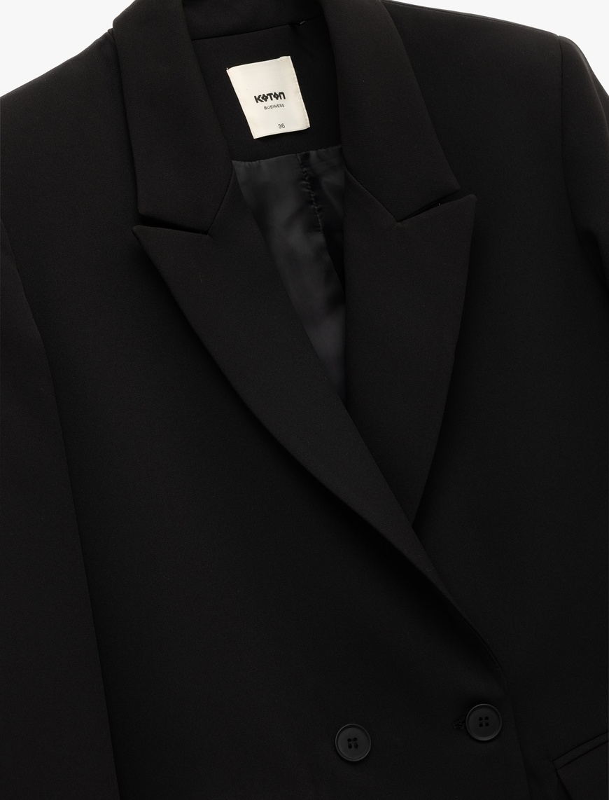   Uzun Kollu Kapaklı Cep Detaylı Oversize Kruvaze Blazer Ceket