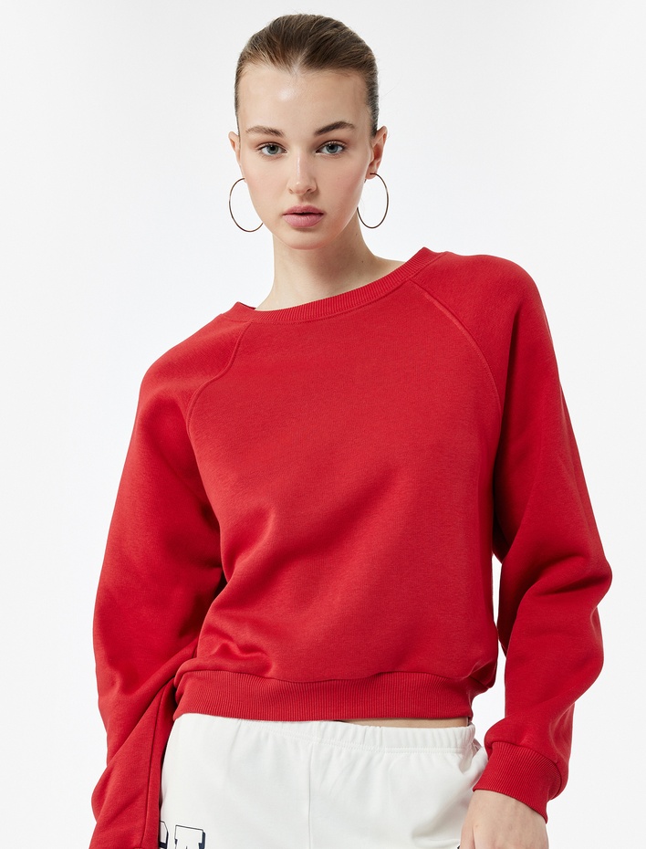  Pamuklu Bisiklet Yaka Şardonlu Sweatshirt