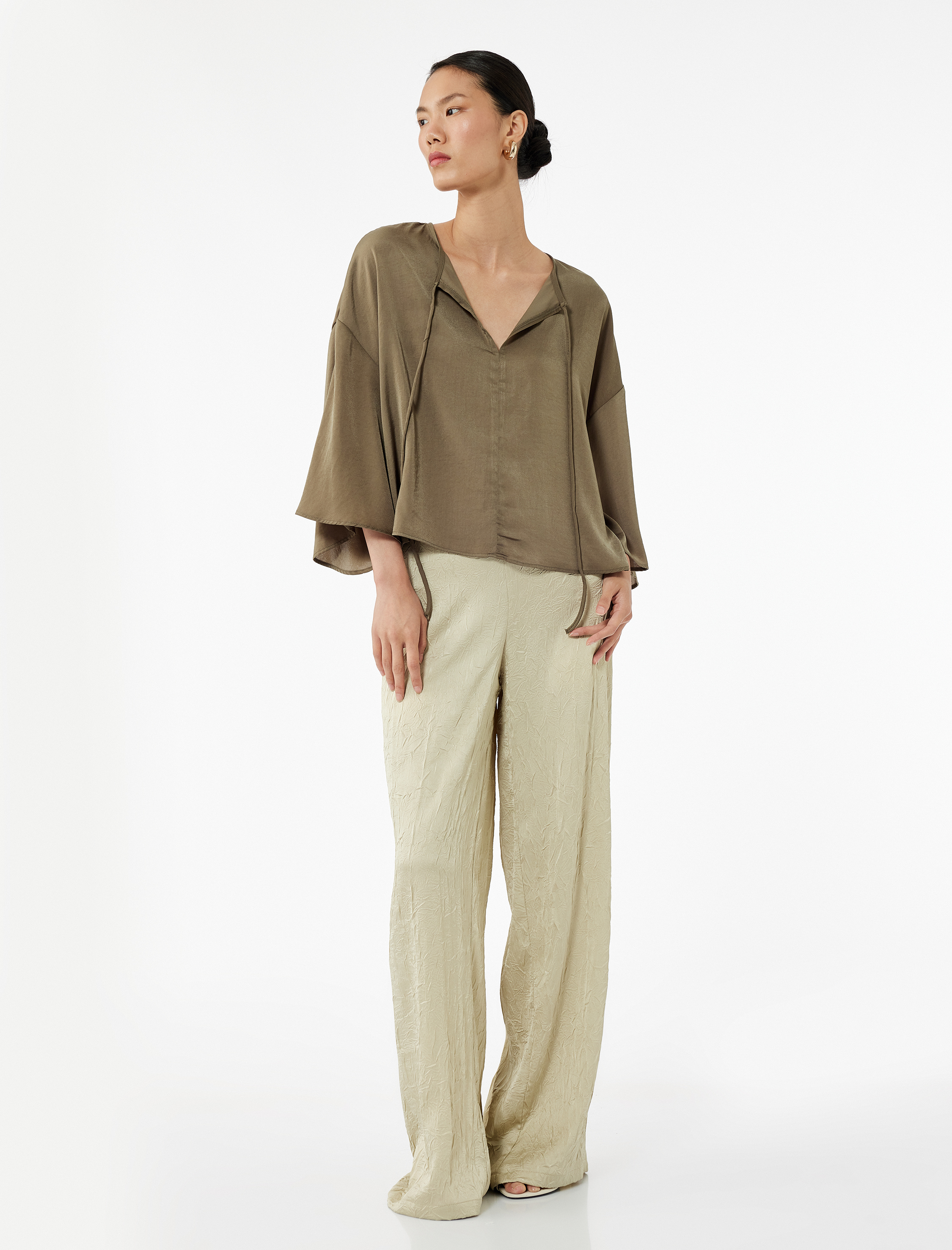   Yuvarlak Bağlamalı Yaka 3/4 Yarasa Kol Oversize Bluz