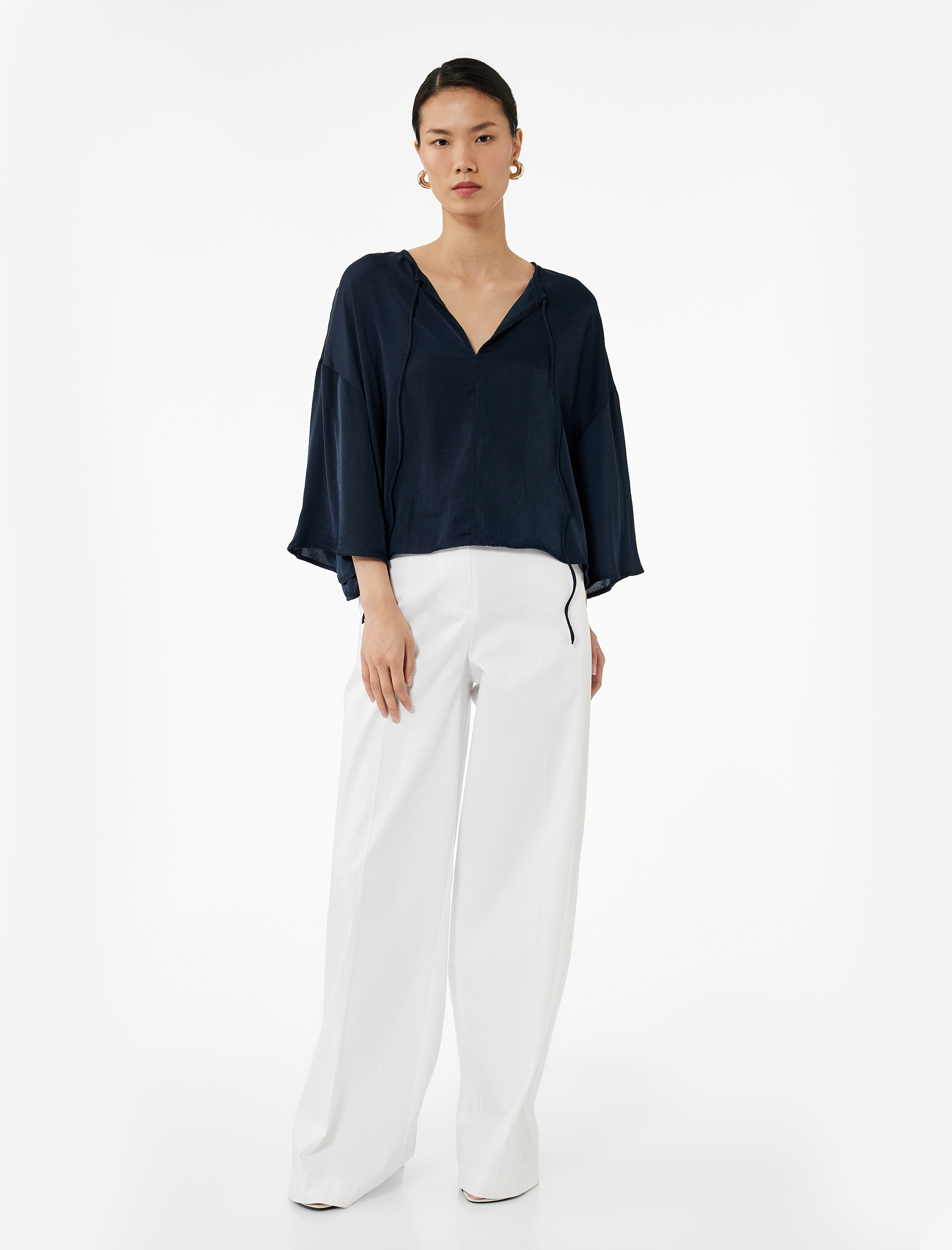   Yuvarlak Bağlamalı Yaka 3/4 Yarasa Kol Oversize Bluz