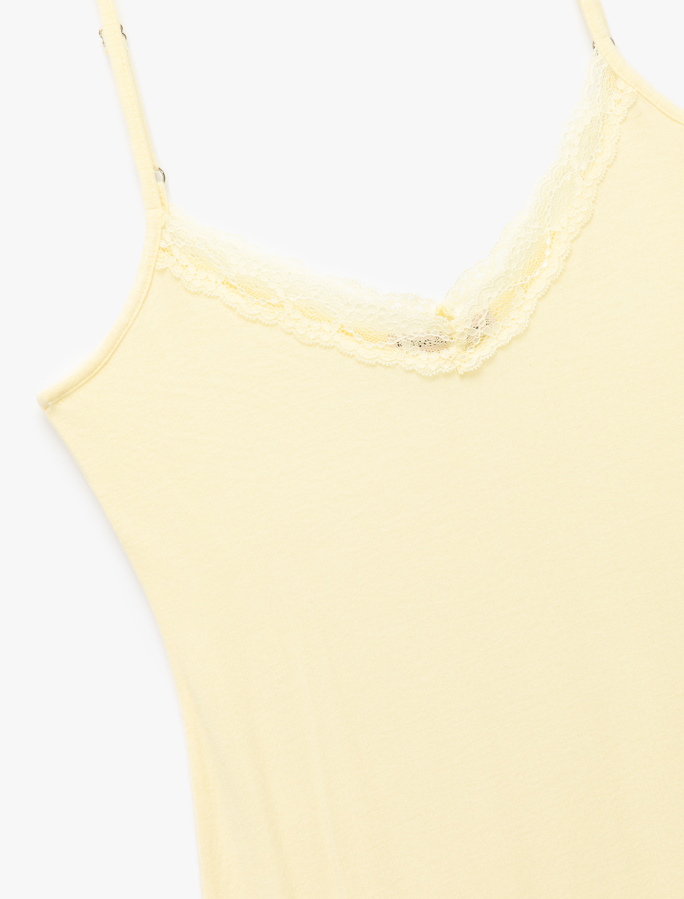   V Yaka Askılı Modal Kumaş Mini Dantelli Gecelik