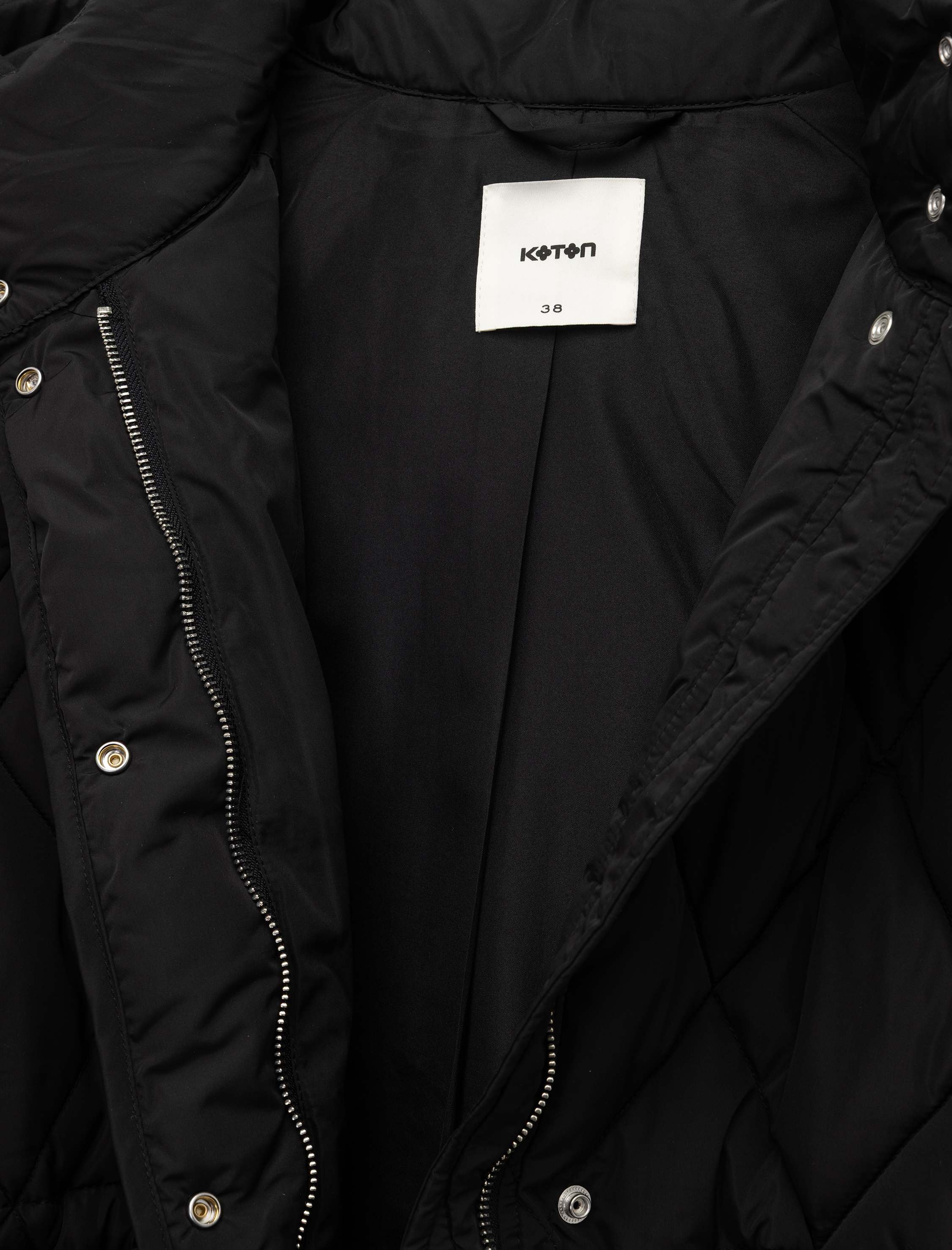   Beli Bağcıklı Uzun Kollu Cepli Su İtici Kapüşonlu Kapitone Şişme Mont