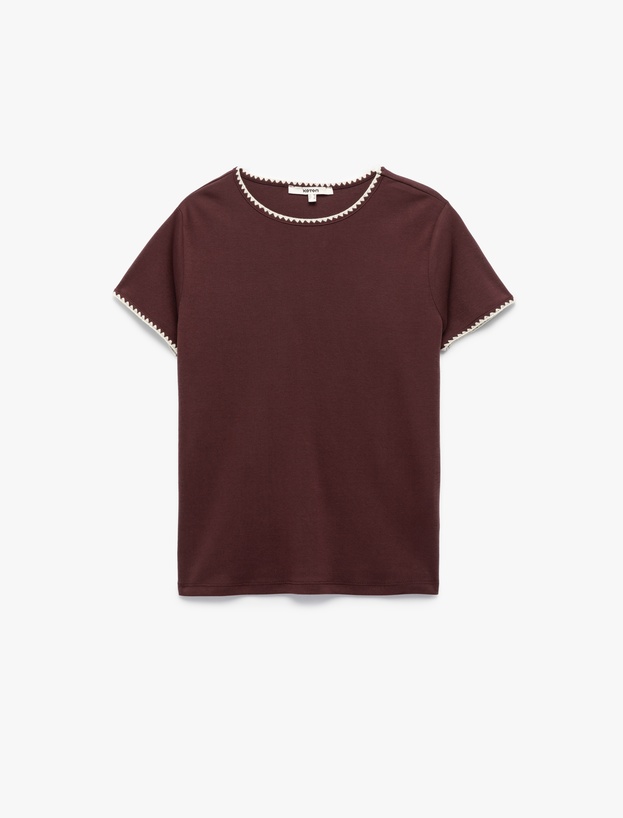 Pamuklu Slim Fit Kısa Kollu Bisiklet Yaka Kroşe Detaylı Tişört_0