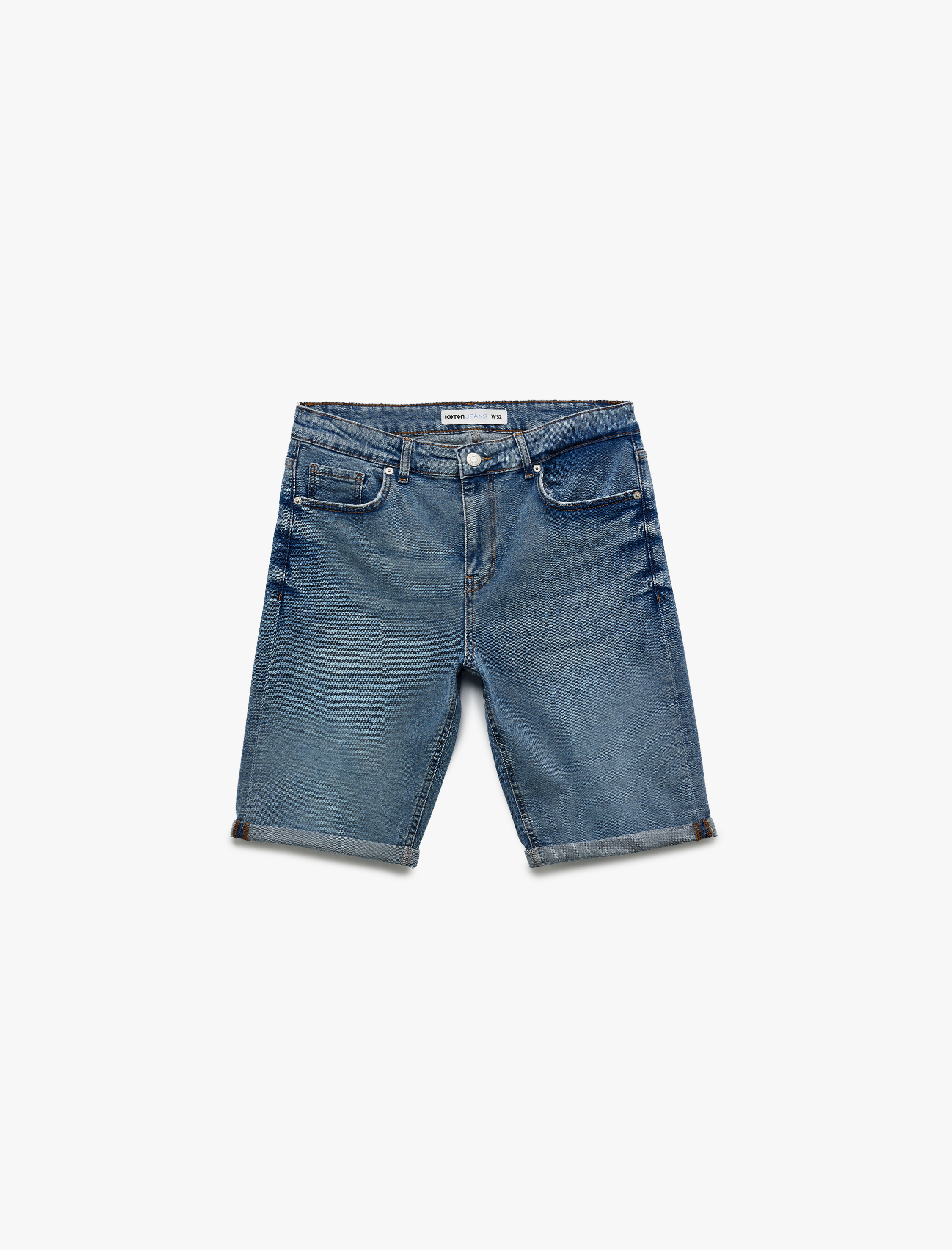 Katlamalı Paça Cep Detaylı Pamuklu Slim Fit Jean Şort