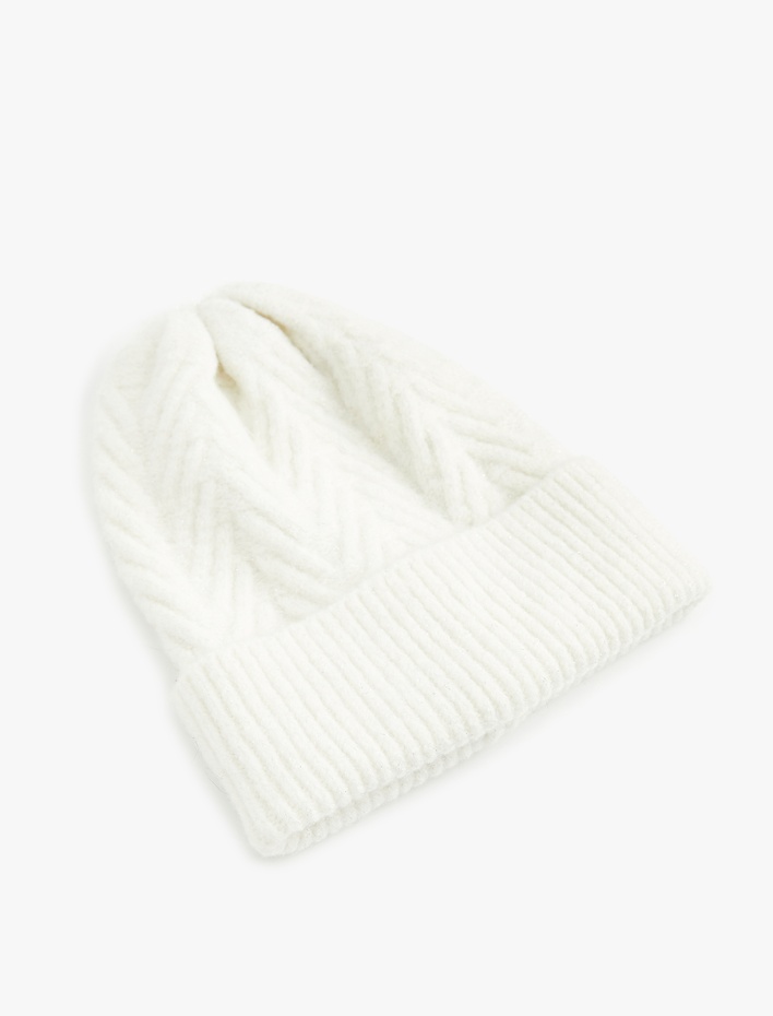 Kadın Sim Detaylı Saç Örgü Dokulu Katlı Triko Bere