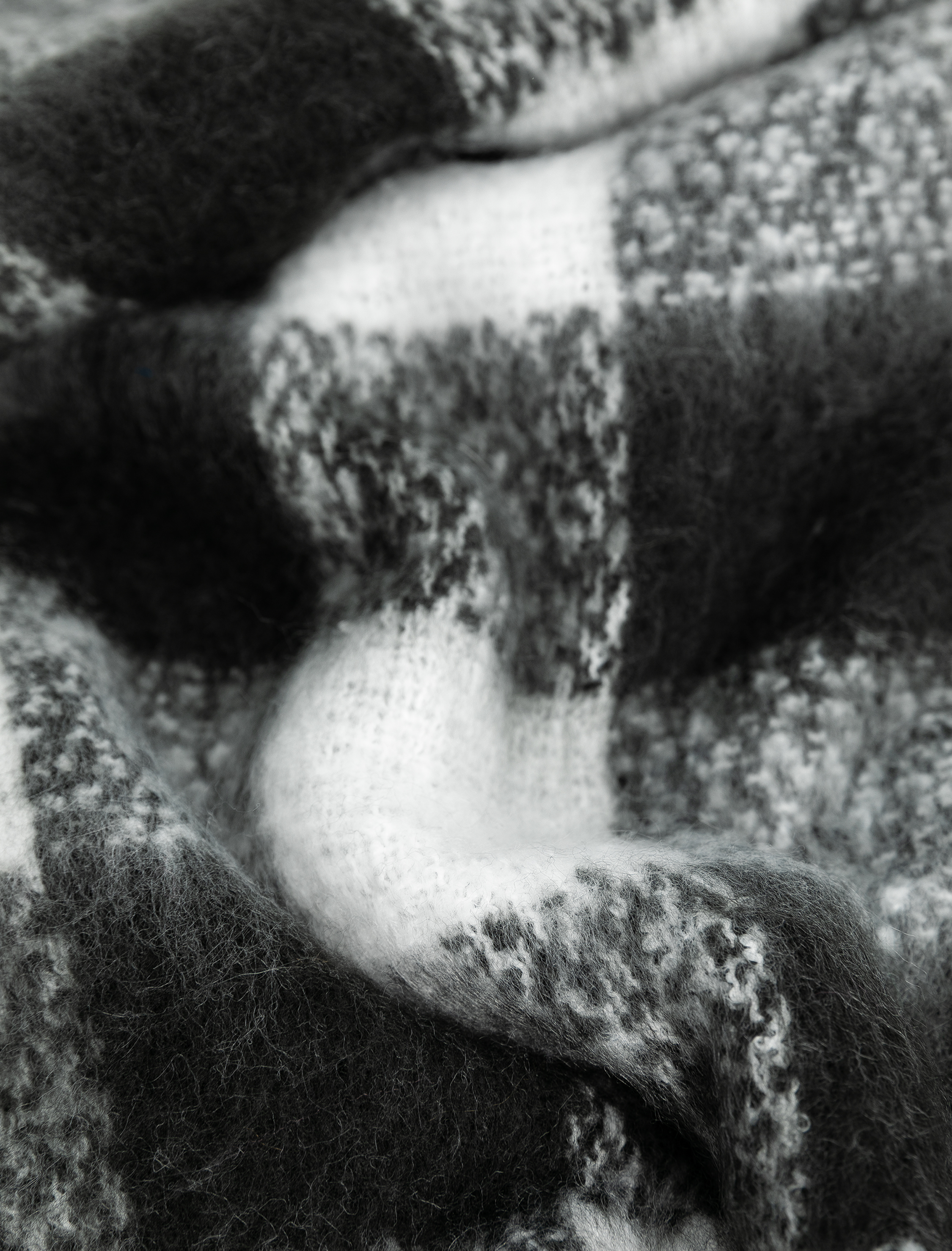  Kadın Yumuşak Dokulu Püsküllü Ekoseli Uzun Atkı