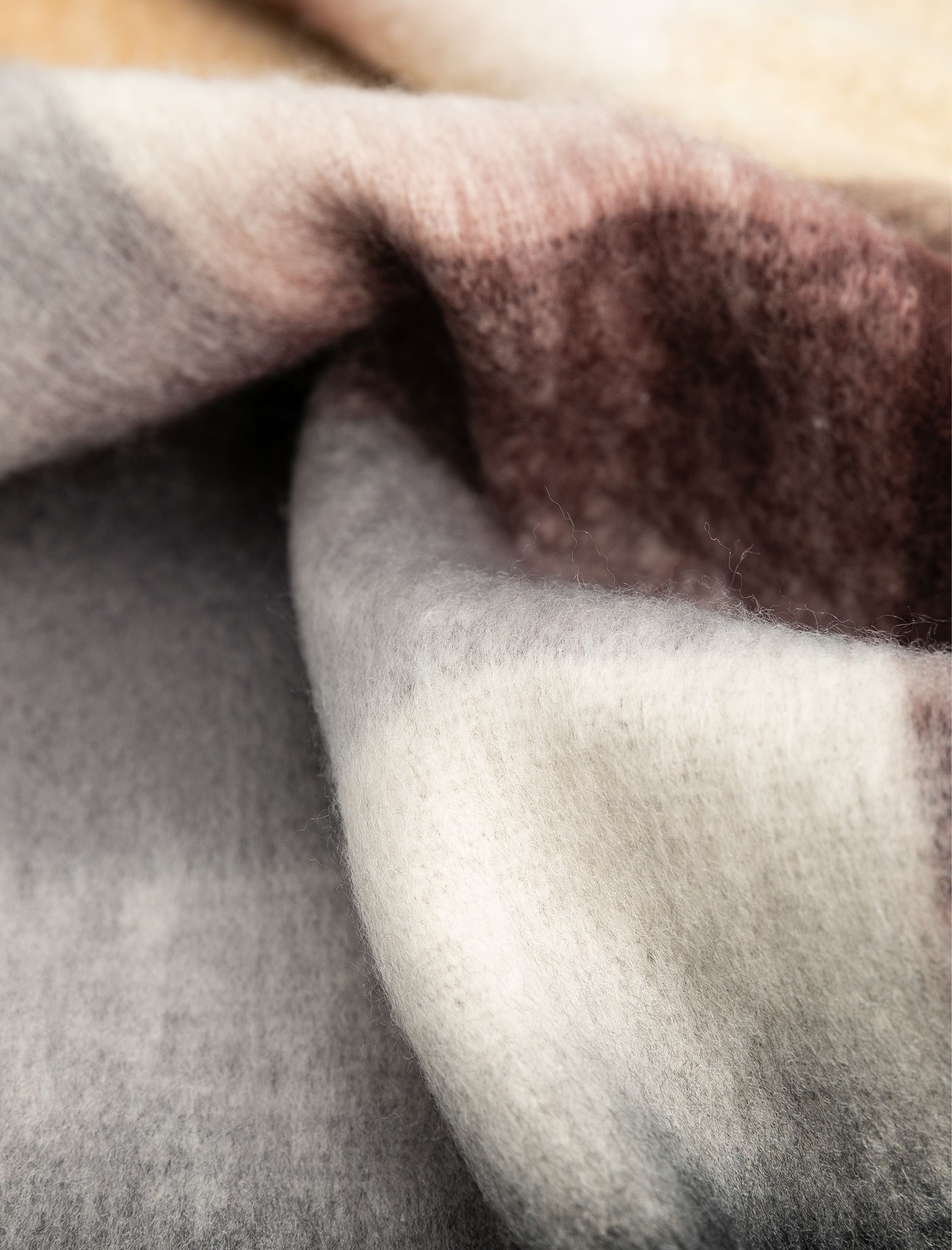  Kadın Yumuşak Dokulu Püsküllü Ekoseli Uzun Atkı