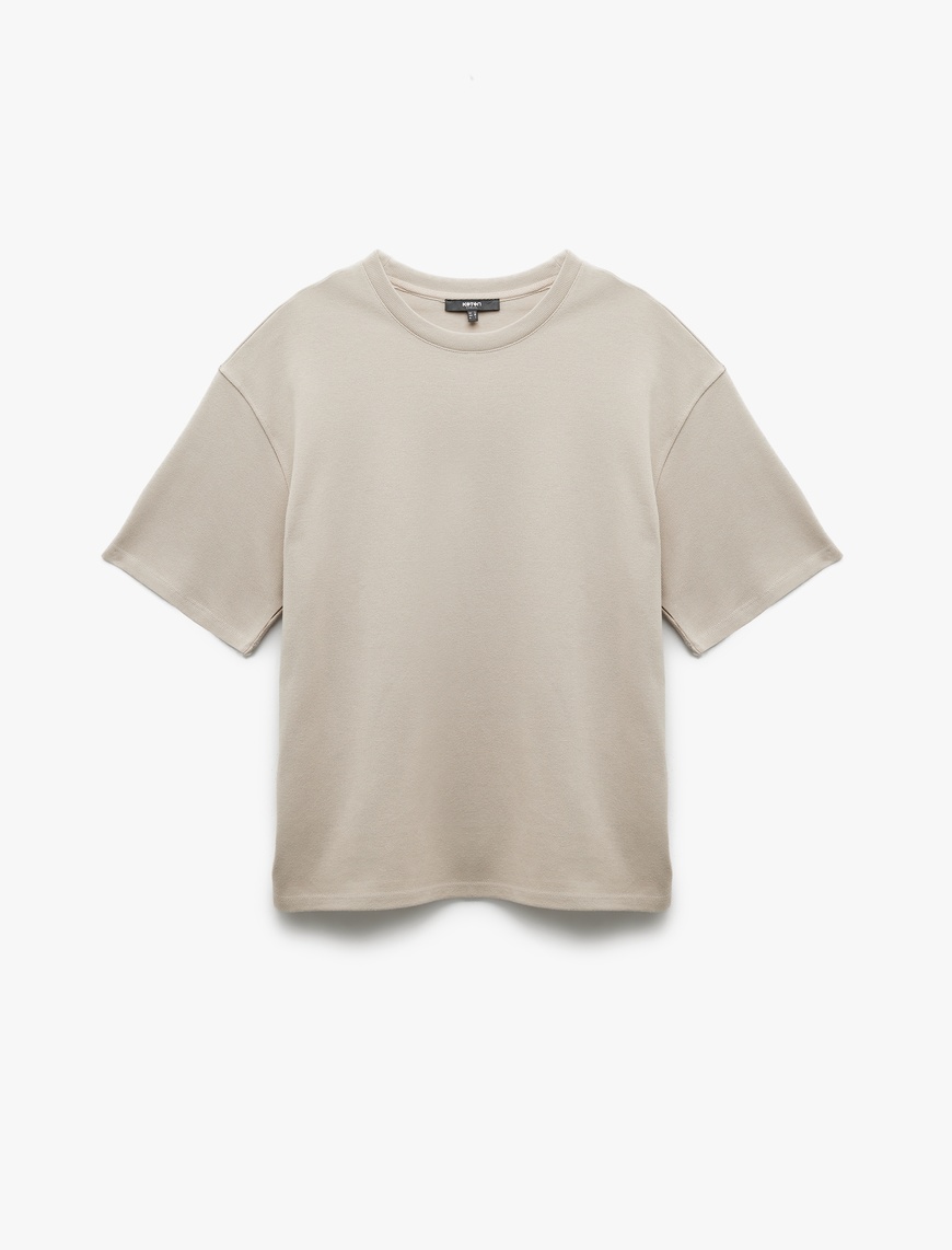   Pamuklu Kısa Kollu Bisiklet Yaka Tok Kumaş Oversize Basic Tişört