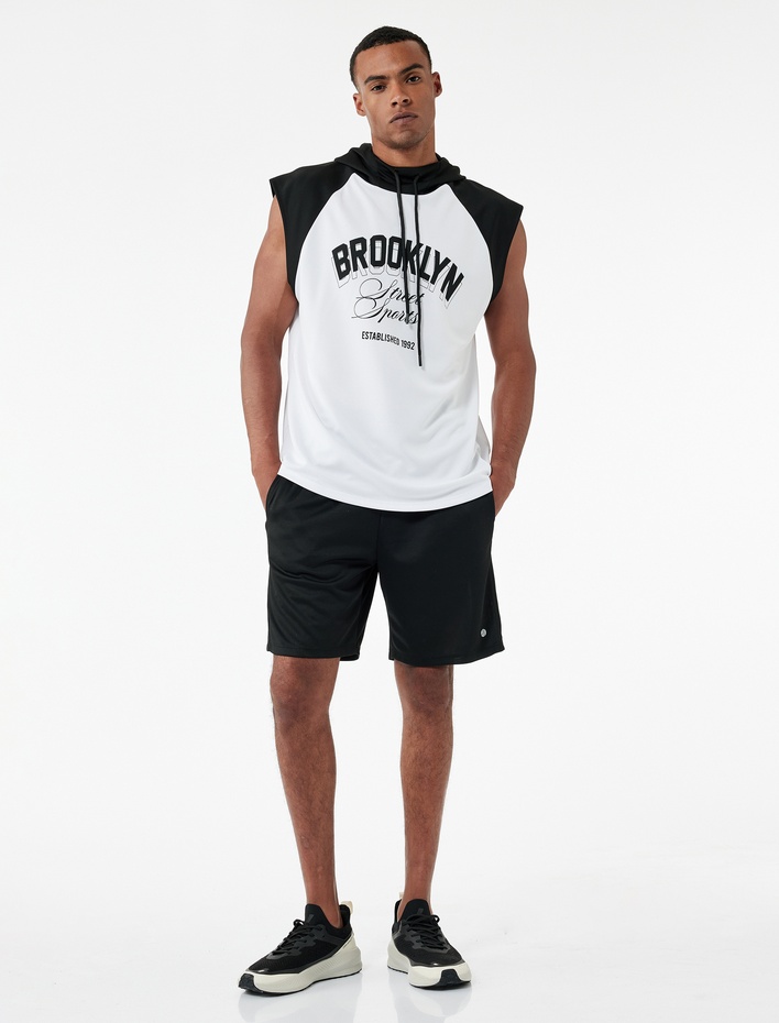  Baskılı Renk Kontrastlı Kapşonlu Kolsuz Spor Atleti