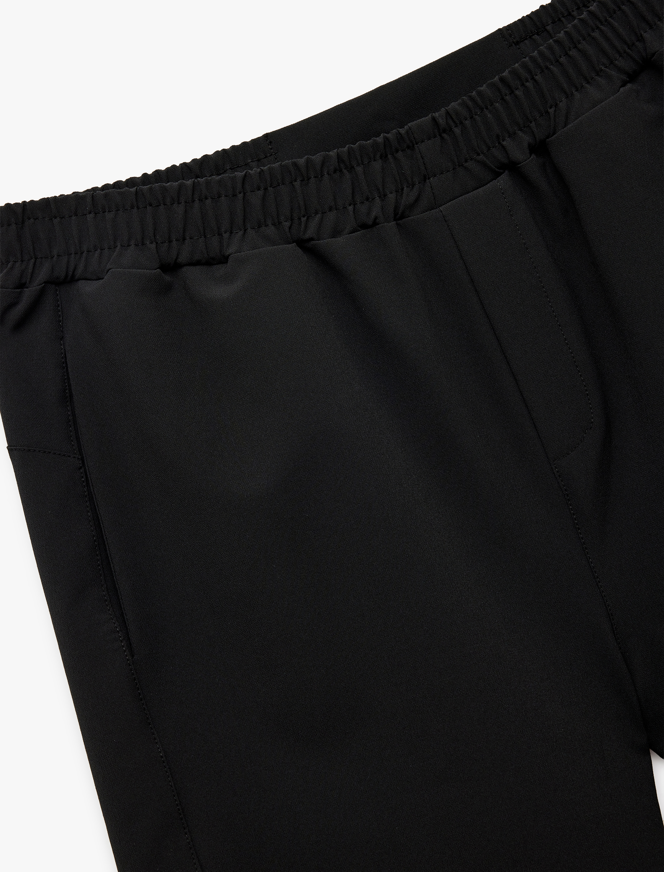   Fermuarlı Cep Detaylı Beli Lastikli Oversize Paraşüt Kumaş Spor Şort