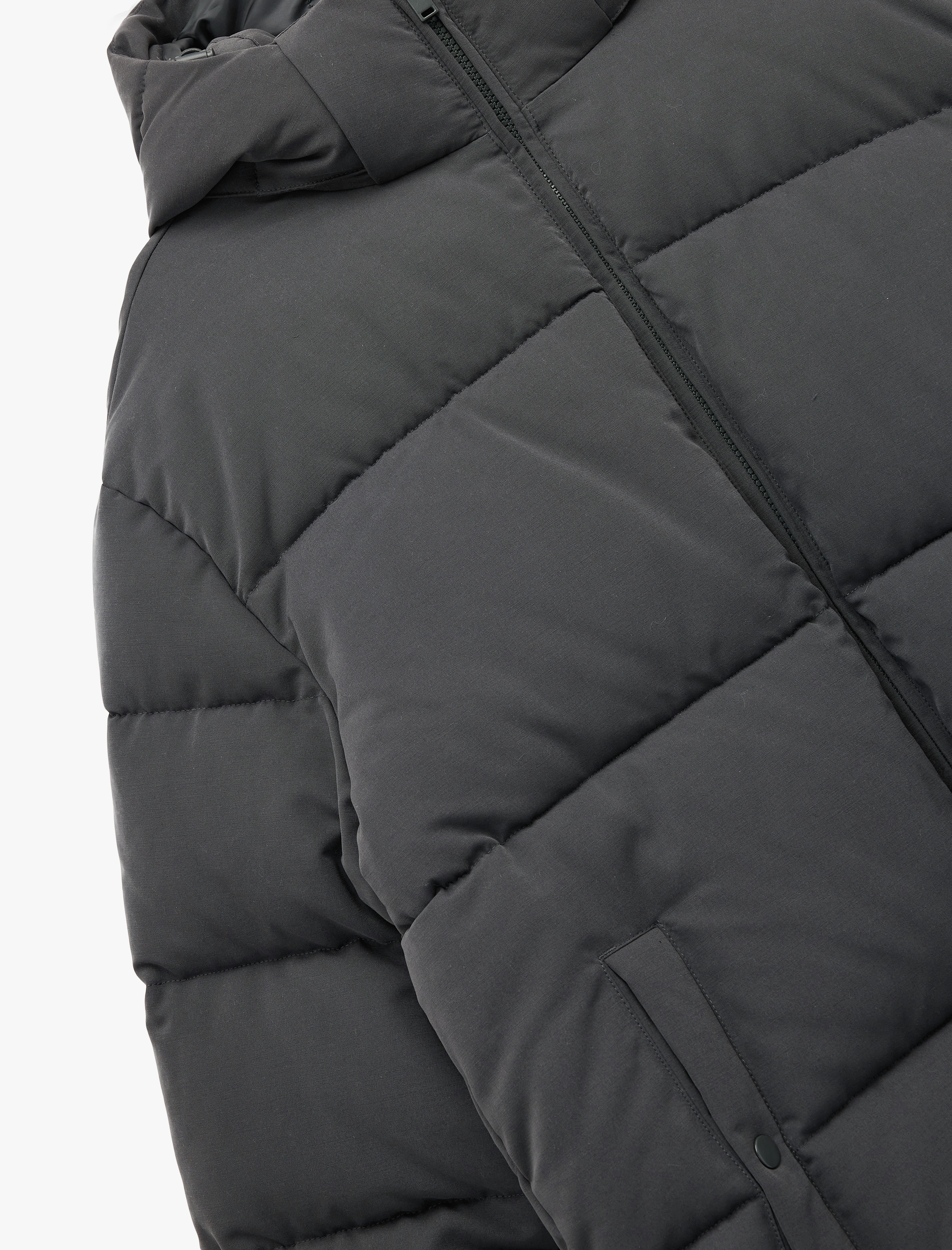   Uzun Kollu Kapüşonlu Fermuarlı Kışlık Şişme Mont