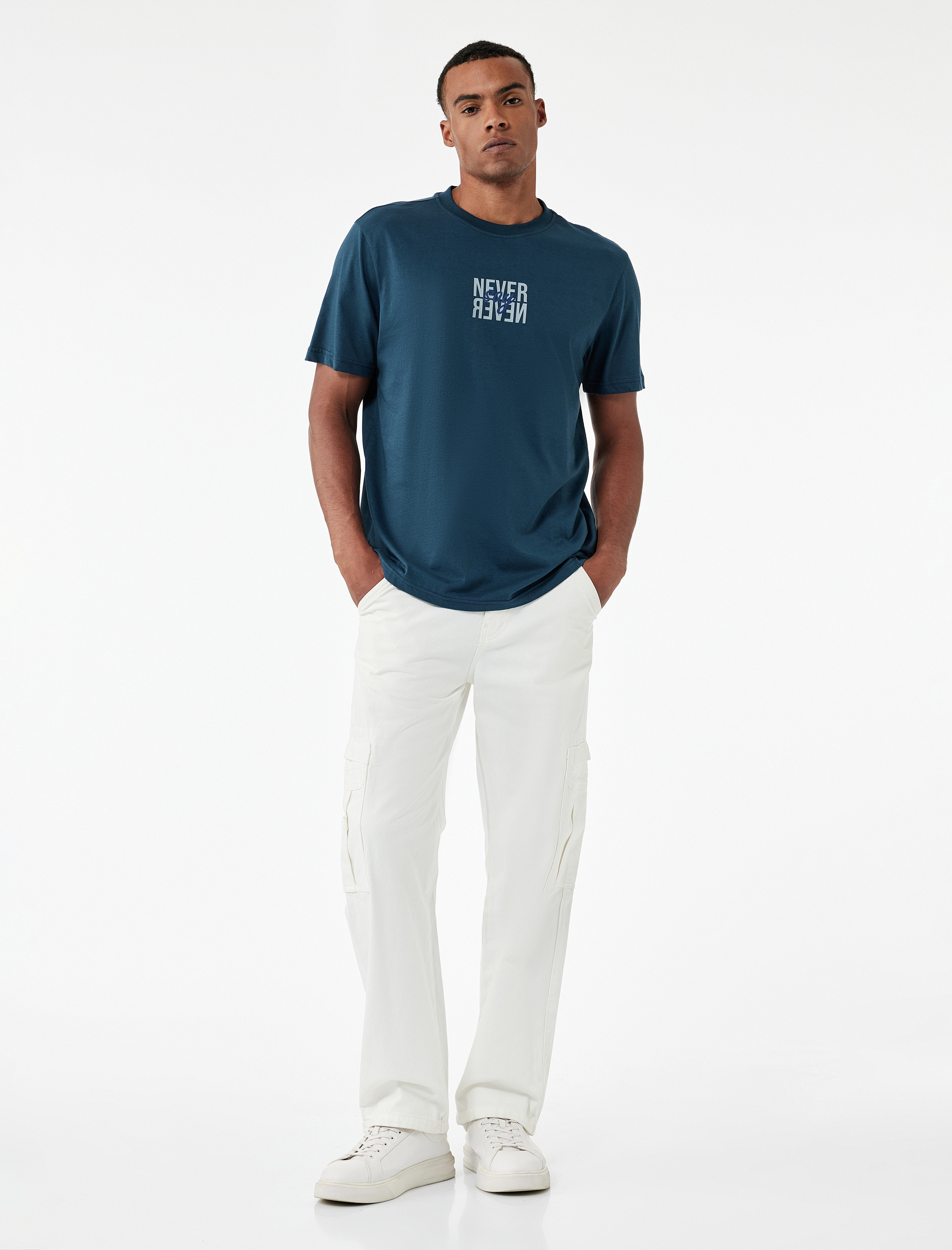   Pamuklu Kısa Kollu Bisiklet Yaka Baskılı Tişört