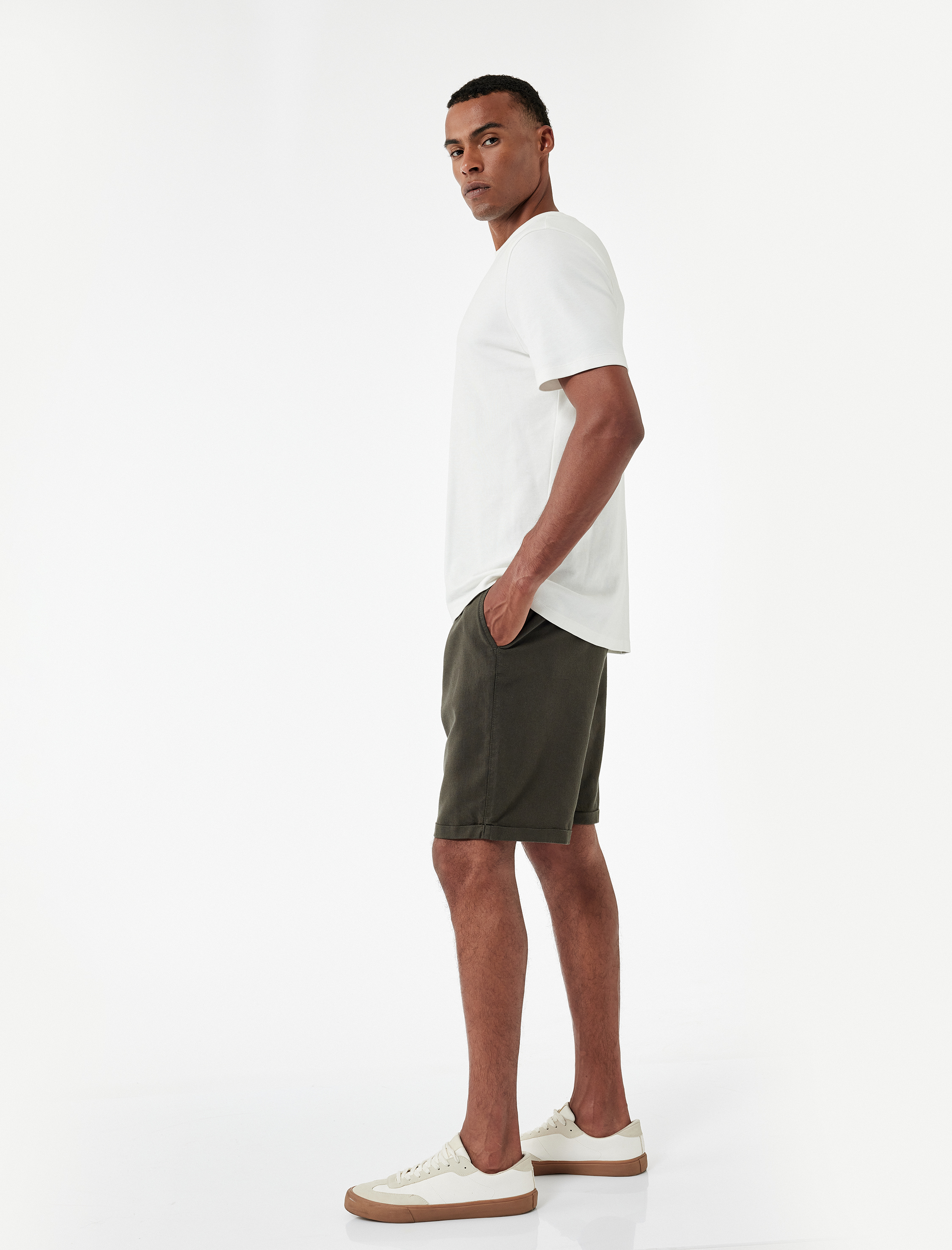   Pamuk Keten Karışımlı Beli Bağcıklı Bermuda Şort