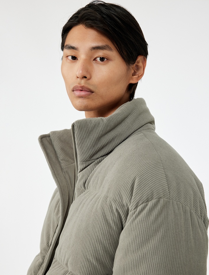  Dik Yaka Uzun Kollu Cep Detaylı Fermuarlı Fitilli Kadife Kışlık Şişme Mont