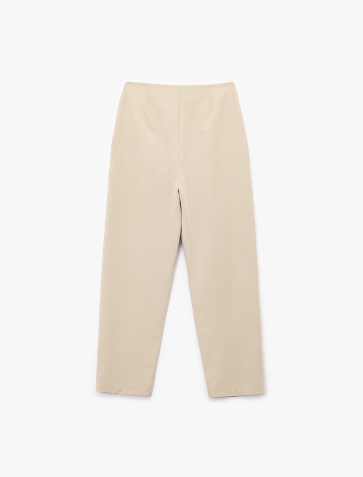  Cepli Pile Detaylı Yüksek Bel Havuç Kesim Kumaş Pantolon