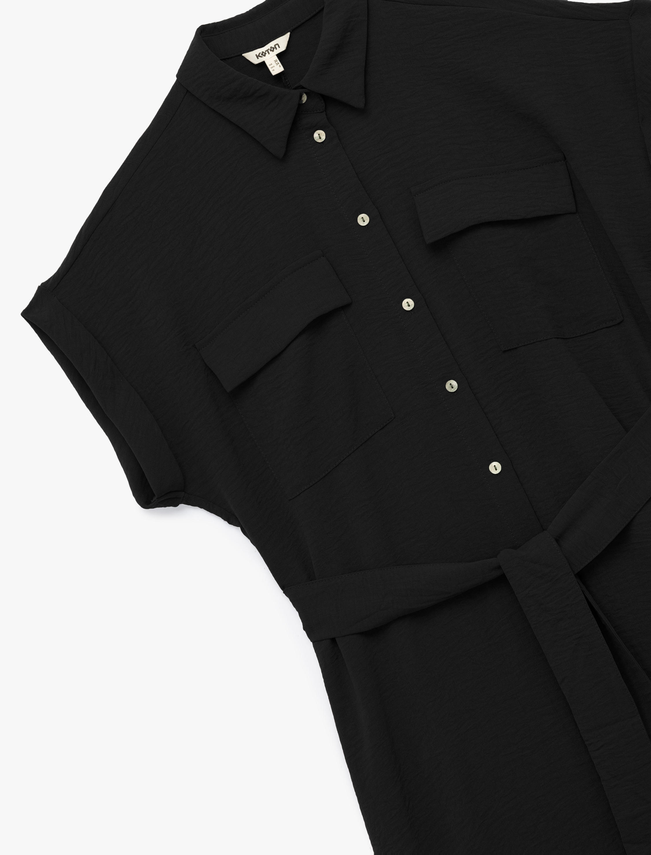   Gömlek Yaka Kemer Detaylı Düğmeli Oversize Kısa Kollu Elbise