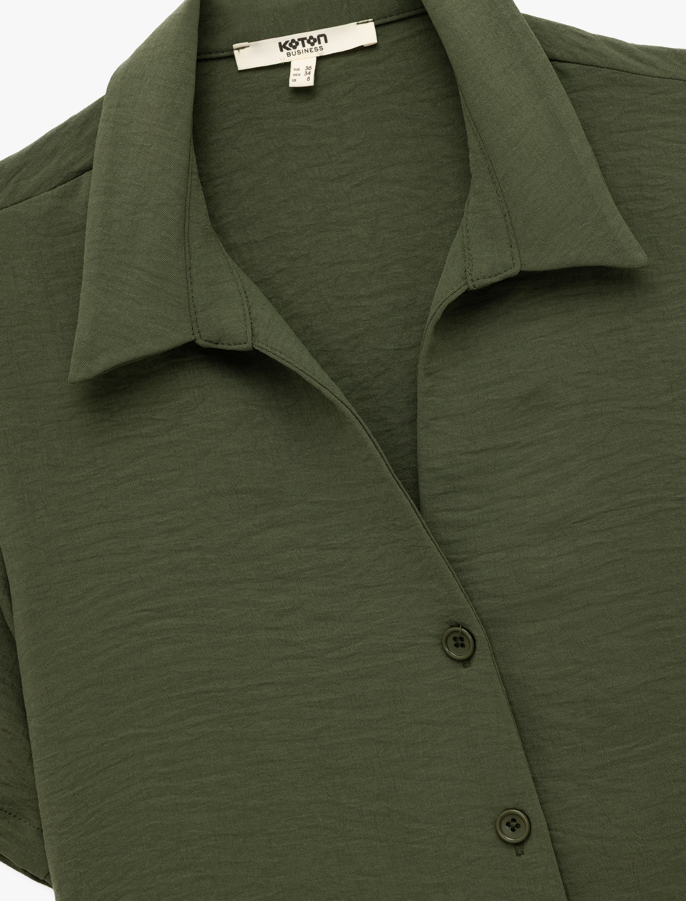   Regular Fit Kaçık Yaka Kısa Kollu Gömlek