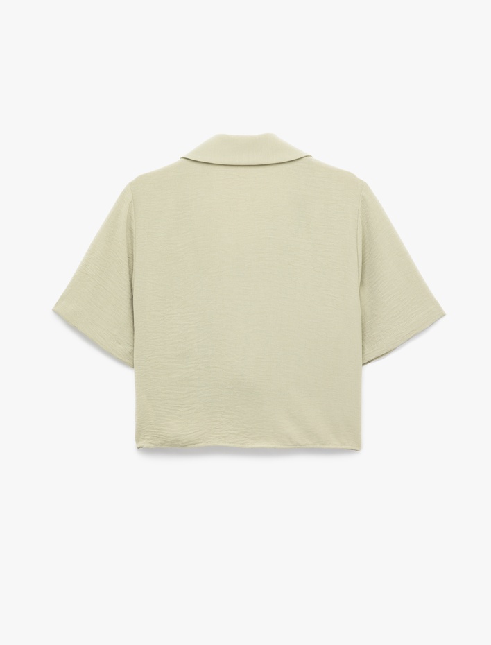  Regular Fit Kaçık Yaka Kısa Kollu Gömlek