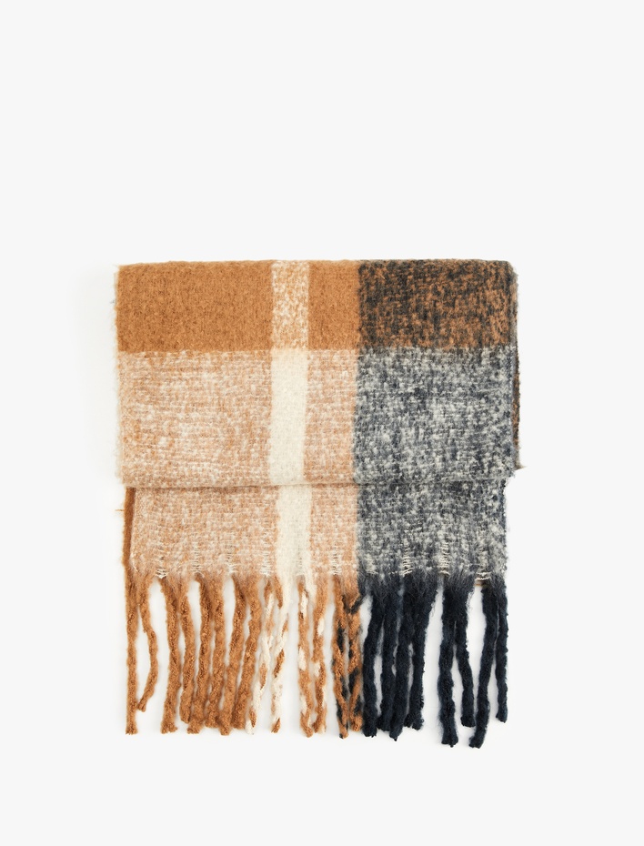 Kadın Yumuşak Dokulu Ekoseli Püsküllü Uzun Atkı