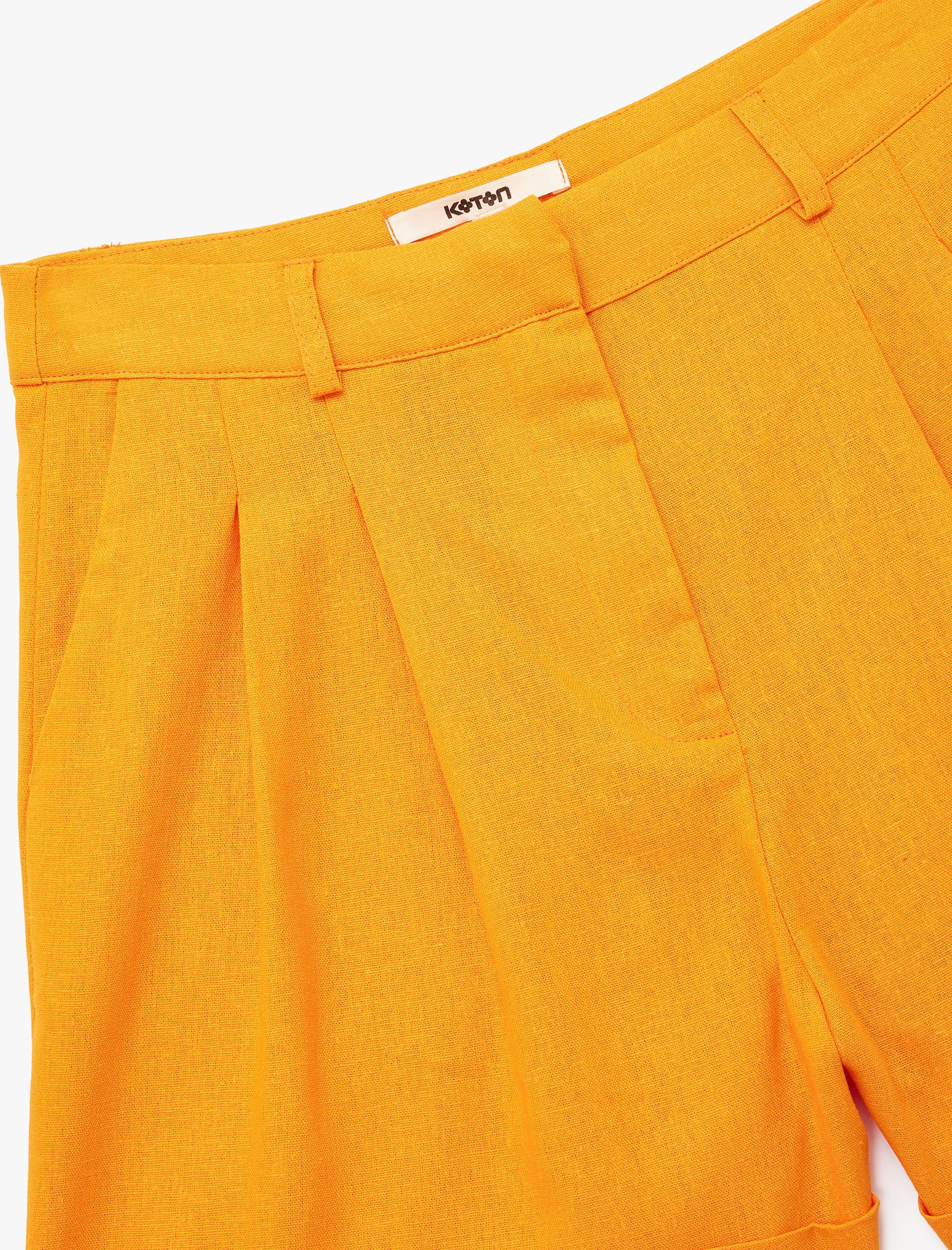   Pile Detaylı Cepli Mini Keten Şort