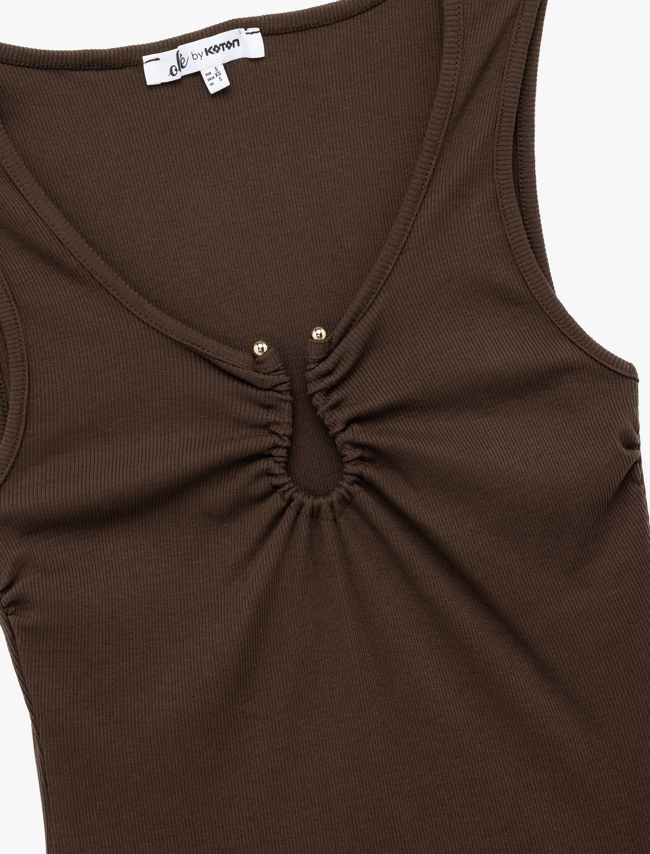   Pamuklu U Yaka Metal Aksesuarlı Kolsuz Bluz