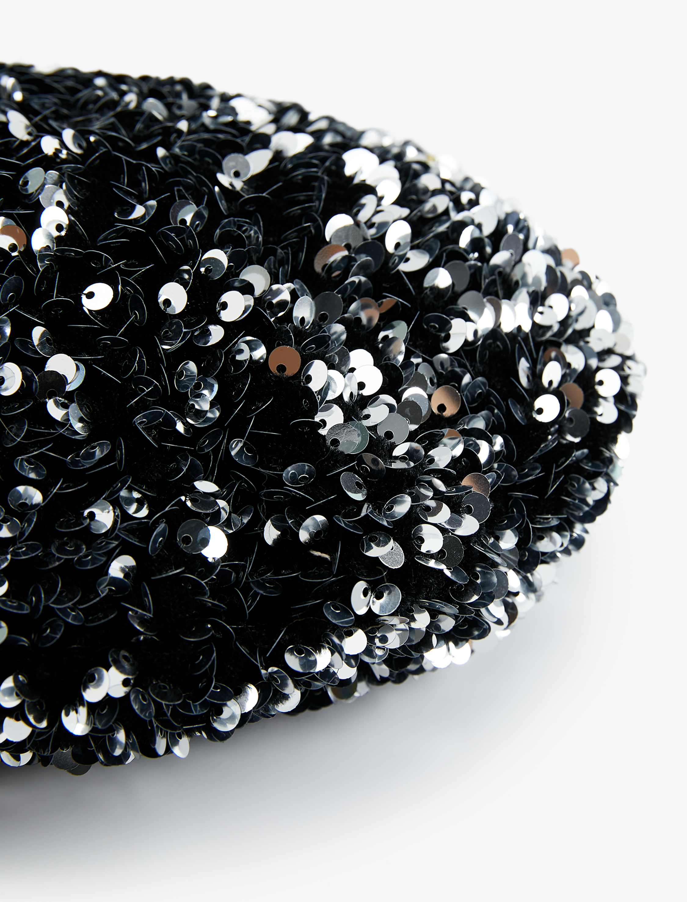  Kadın Pullu Payetli Ressam Şapka