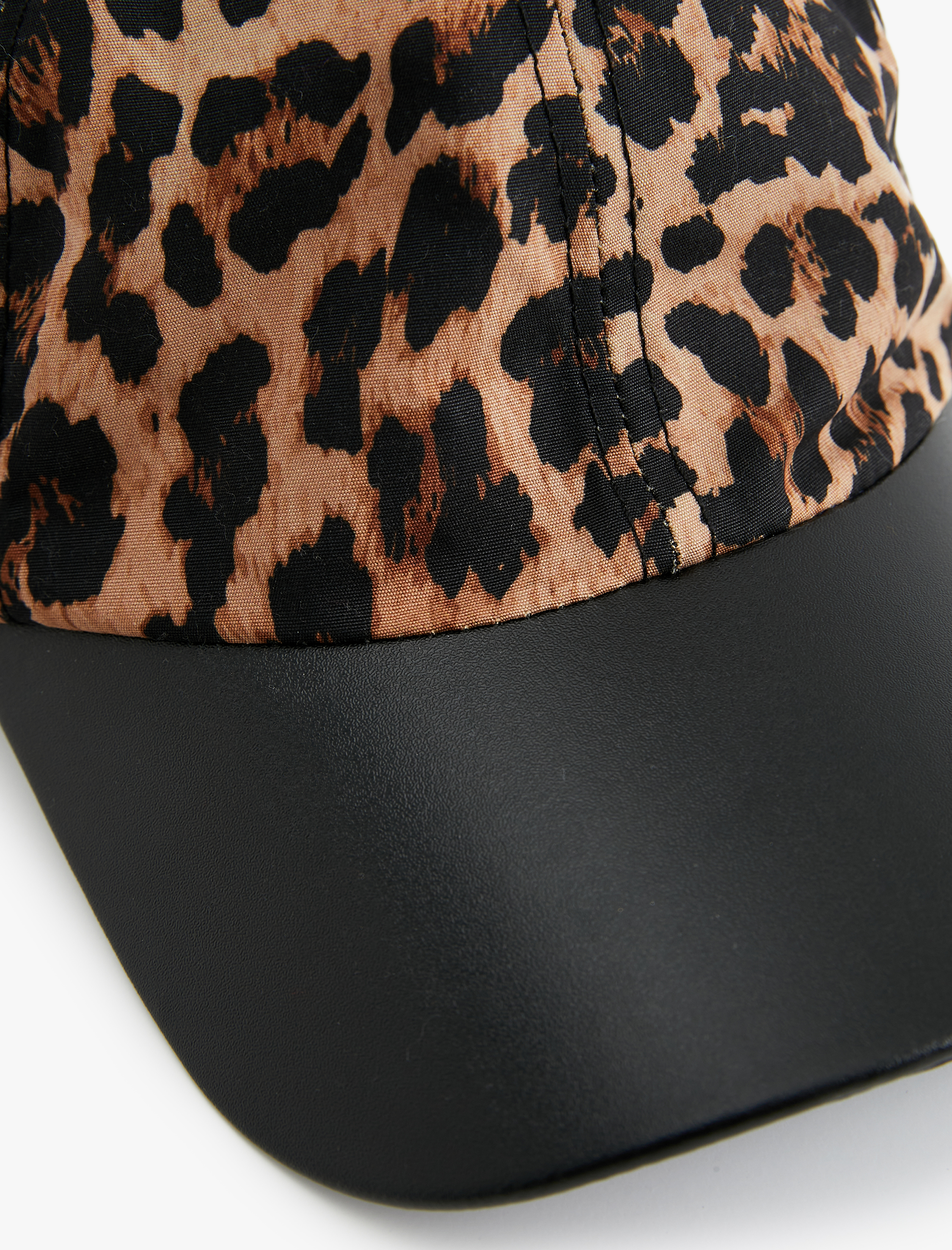  Kadın Leopar Desenli Kep Şapka