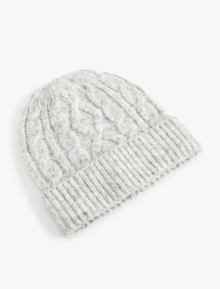 Kadın Katlama Detaylı Saç Örgü Dokulu Triko Bere