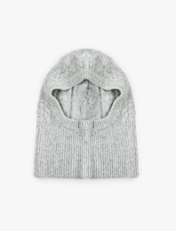 Saç Örgü Dokulu Balaklava Bere