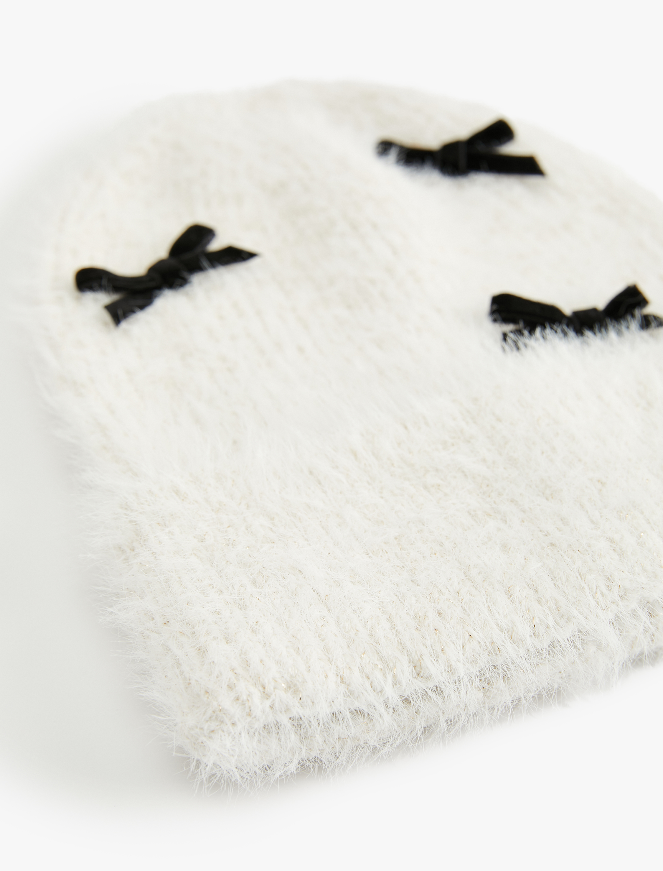  Kadın Katlı Yumuşak Dokulu Fiyonk Detaylı Örgü Bere