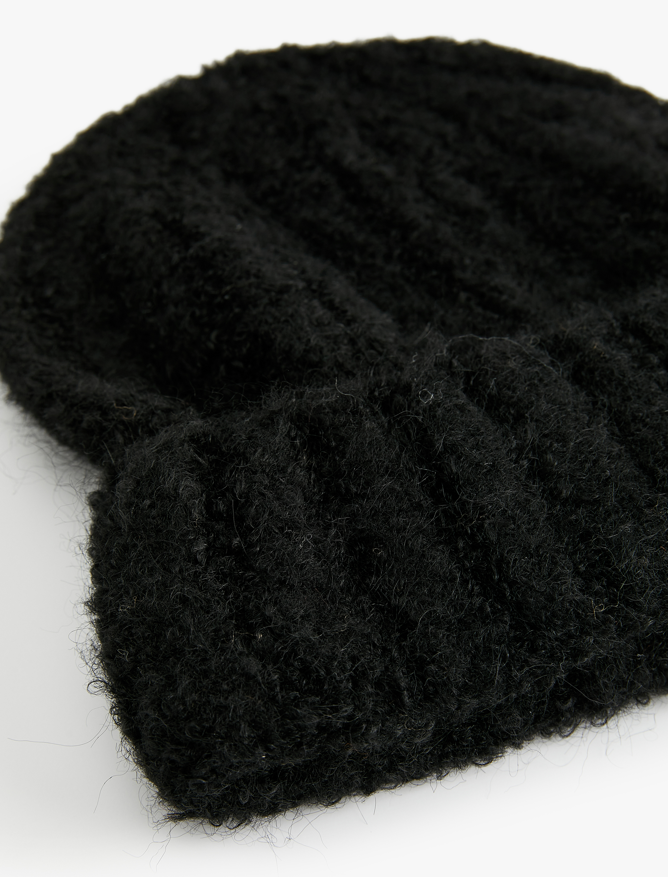  Kadın Yumuşak Dokulu Katlama Detaylı Kırçıllı Örgü Bere