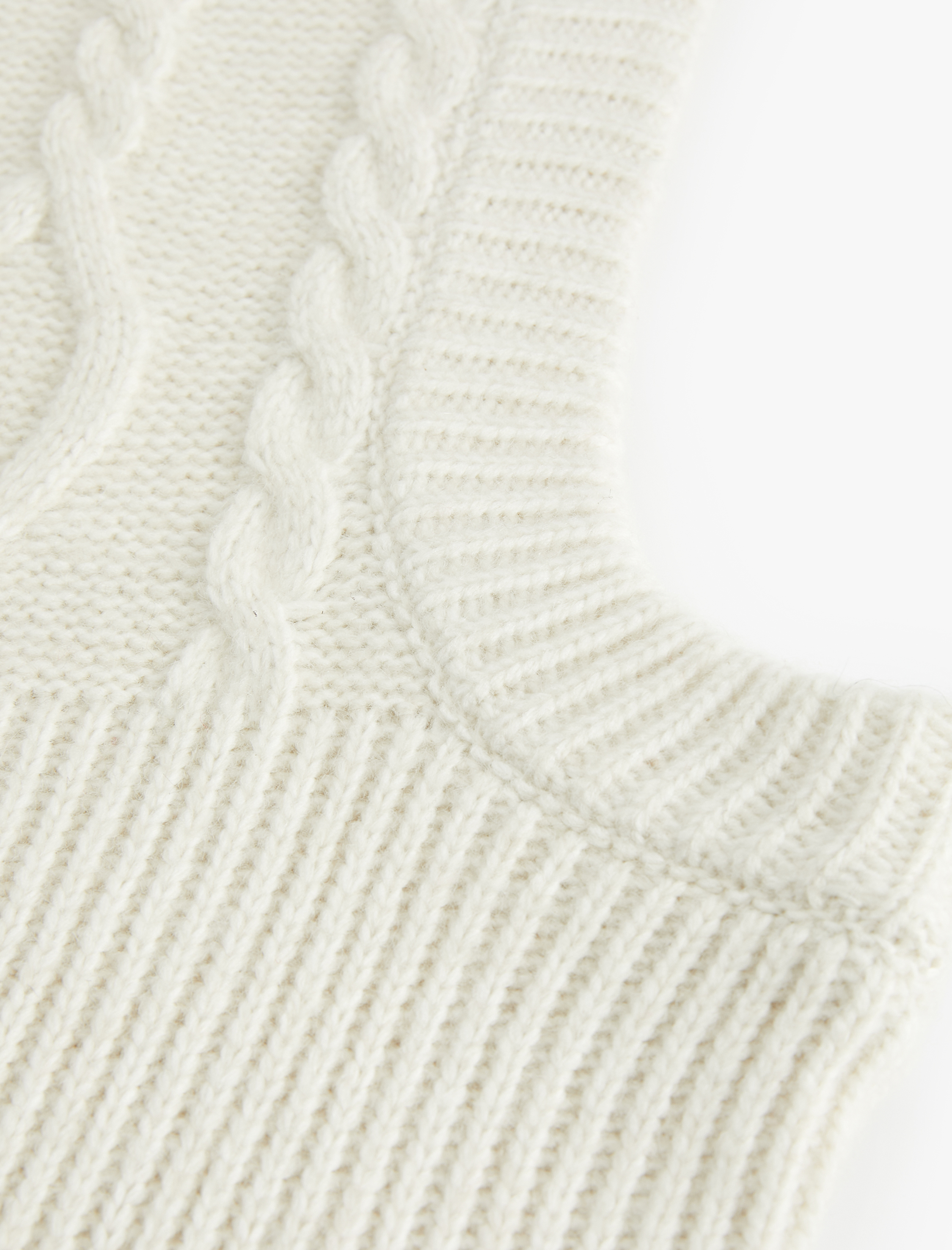  Kadın Saç Örgü Dokulu Balaklava Bere