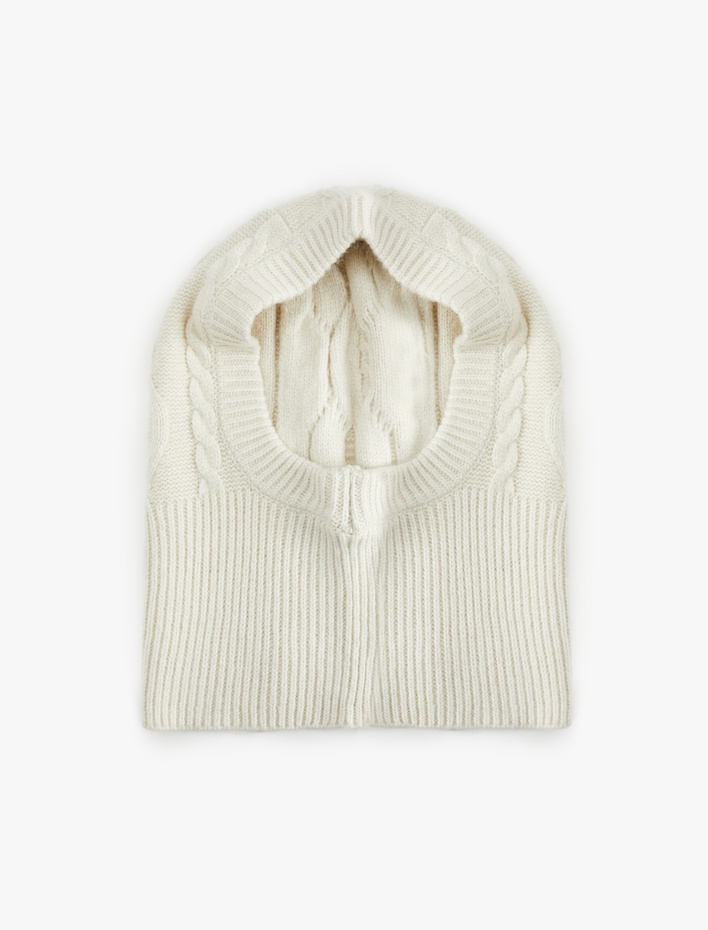 Kadın Saç Örgü Dokulu Balaklava Bere