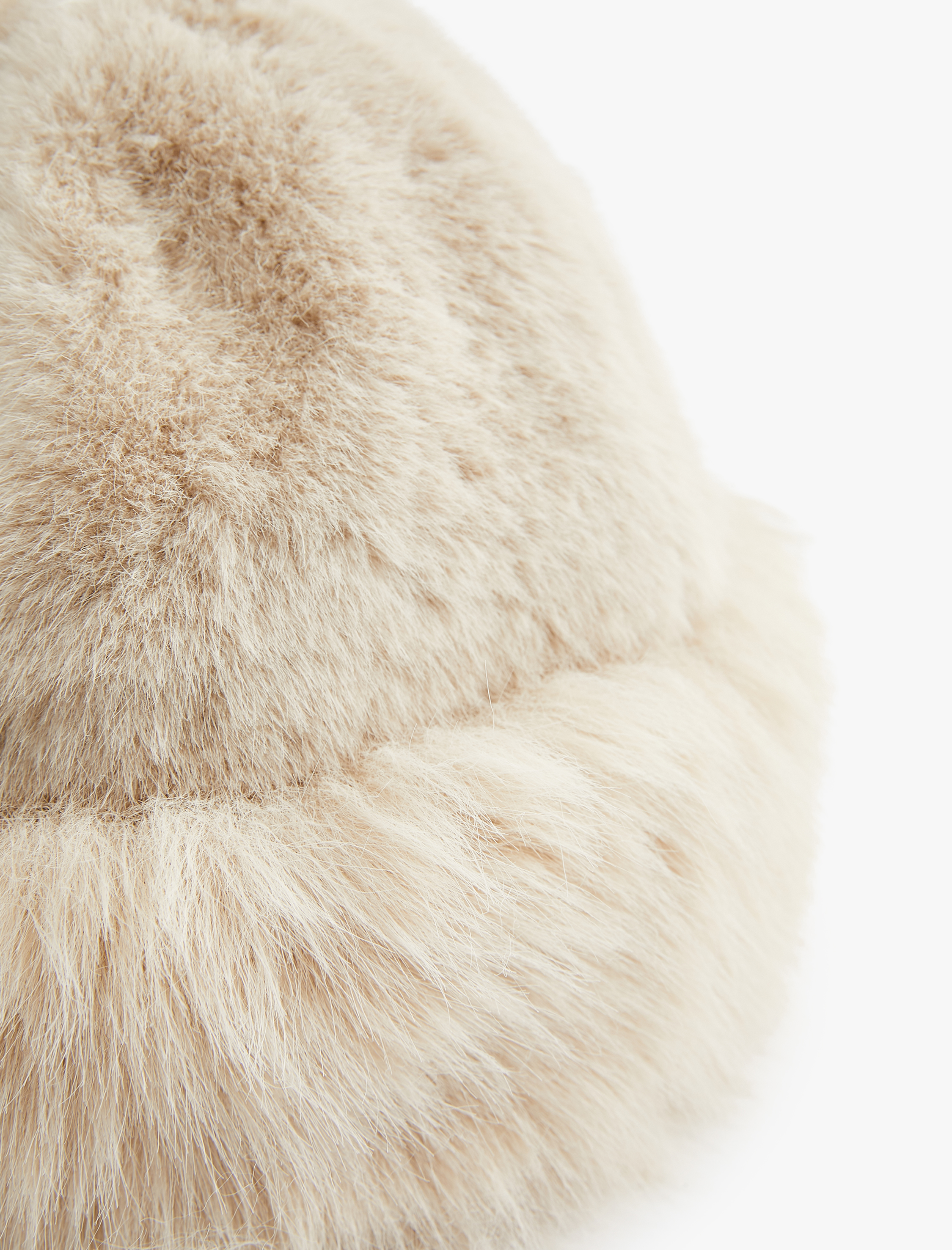  Kadın Peluş Şapka