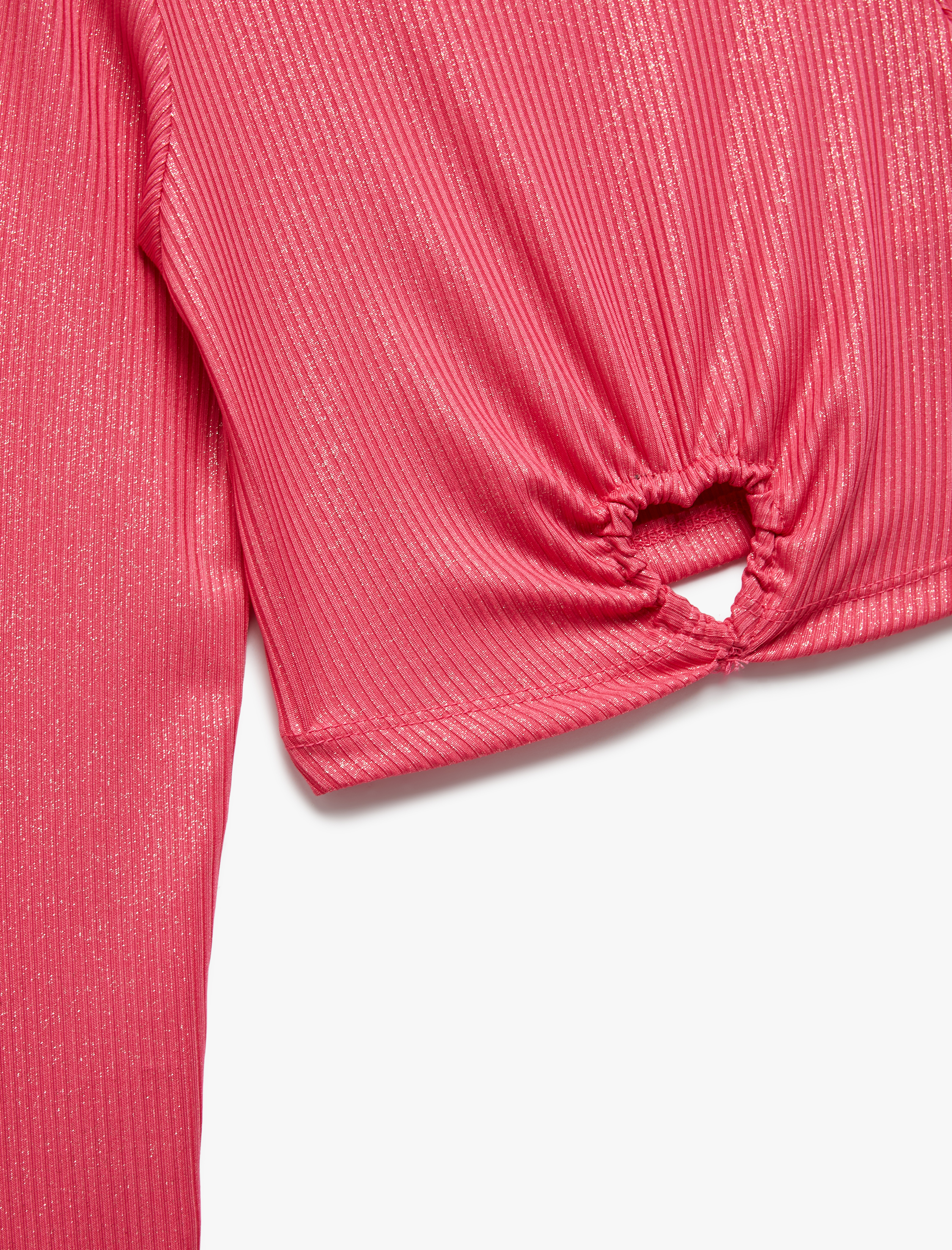  Kız Çocuk Kalp Pencere Detaylı Uzun Kollu Bisiklet Yaka Kaşkorse Crop Yılbaşı Bluz