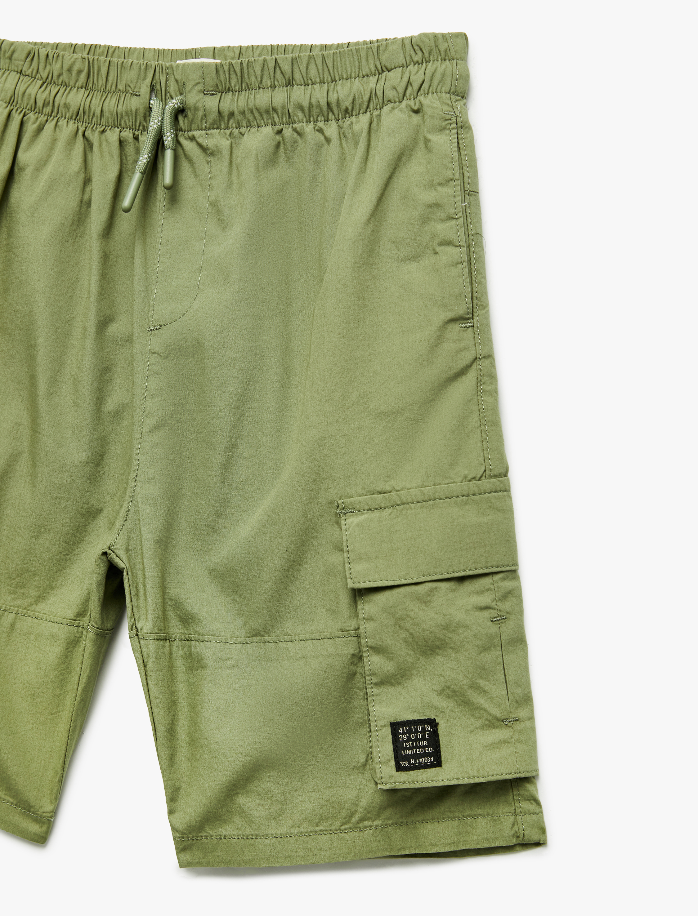  Erkek Çocuk Pamuklu Kargo Cepli Gabardin Şort