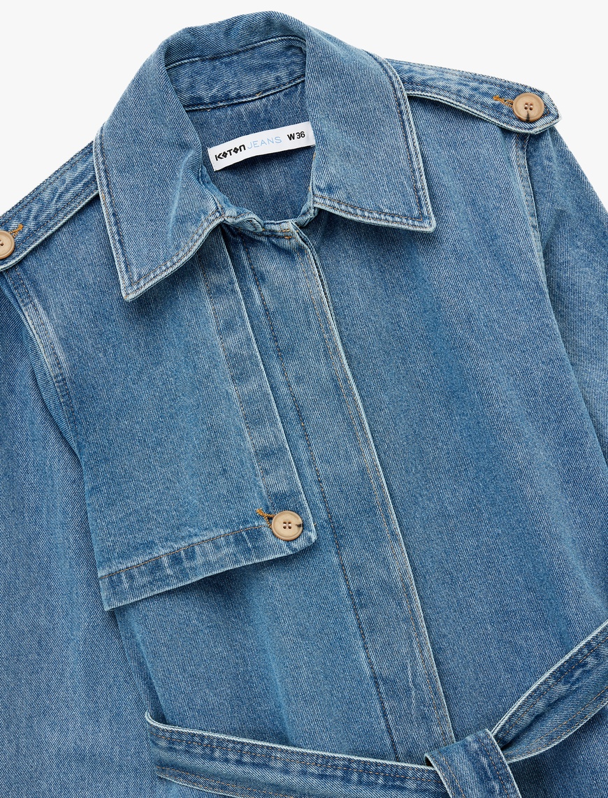   Rahat Kalıp Klasik Yaka Düğme Detaylı Kemerli Uzun Denim Ceket