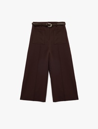 Kemerli Aplike Cepli Culotte Fit Kısa Geniş Paça Kumaş Pantolon