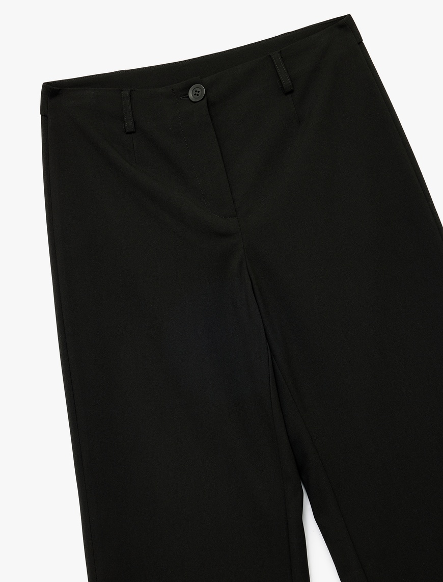   Düğmeli Cepli Straight Fit Düz Bol Paça Kumaş Pantolon