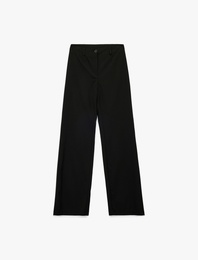 Düğmeli Cepli Straight Fit Düz Bol Paça Kumaş Pantolon